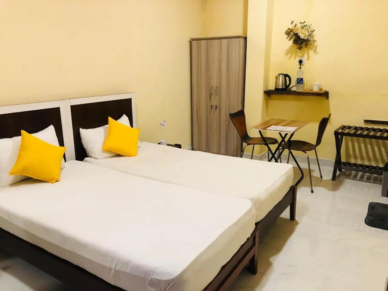 Bed in Cinnamon Airport Residencies