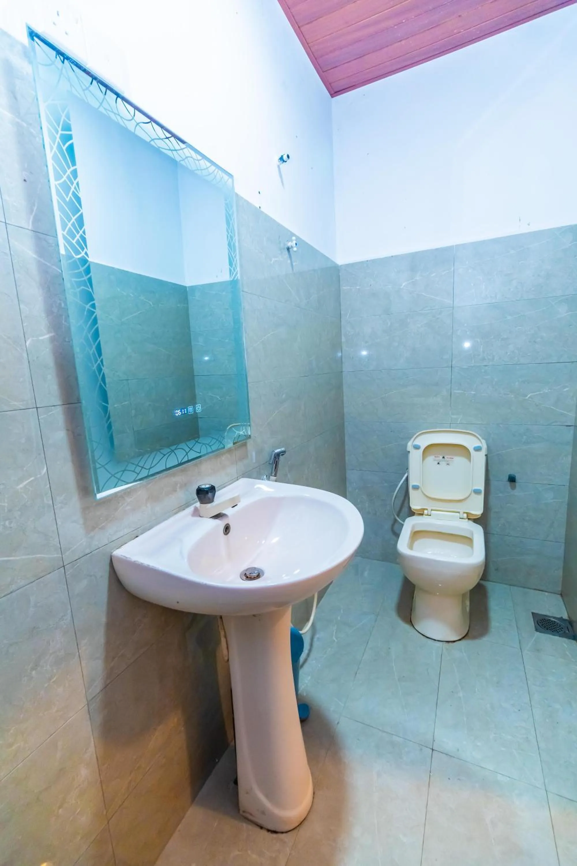 Cinnamon Airport Residencies