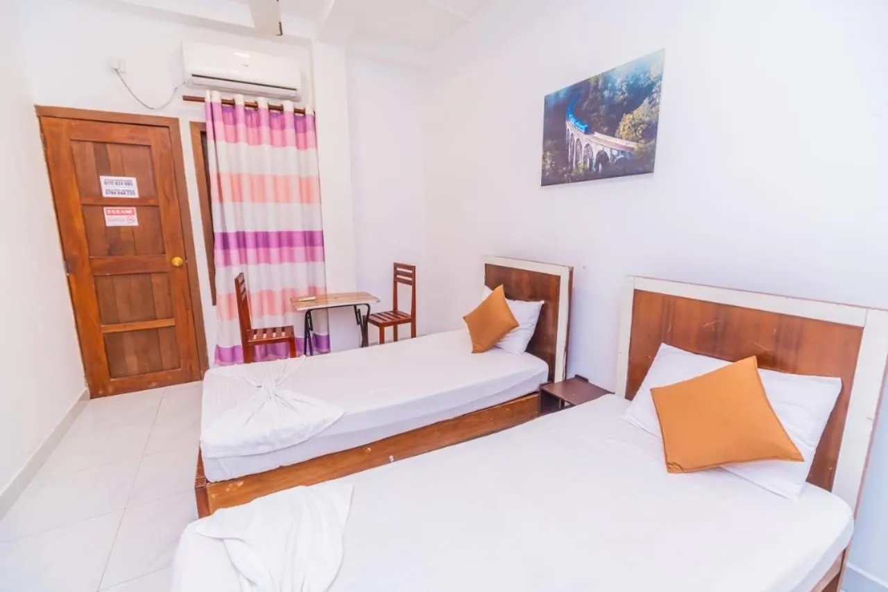 Bed in Cinnamon Airport Residencies