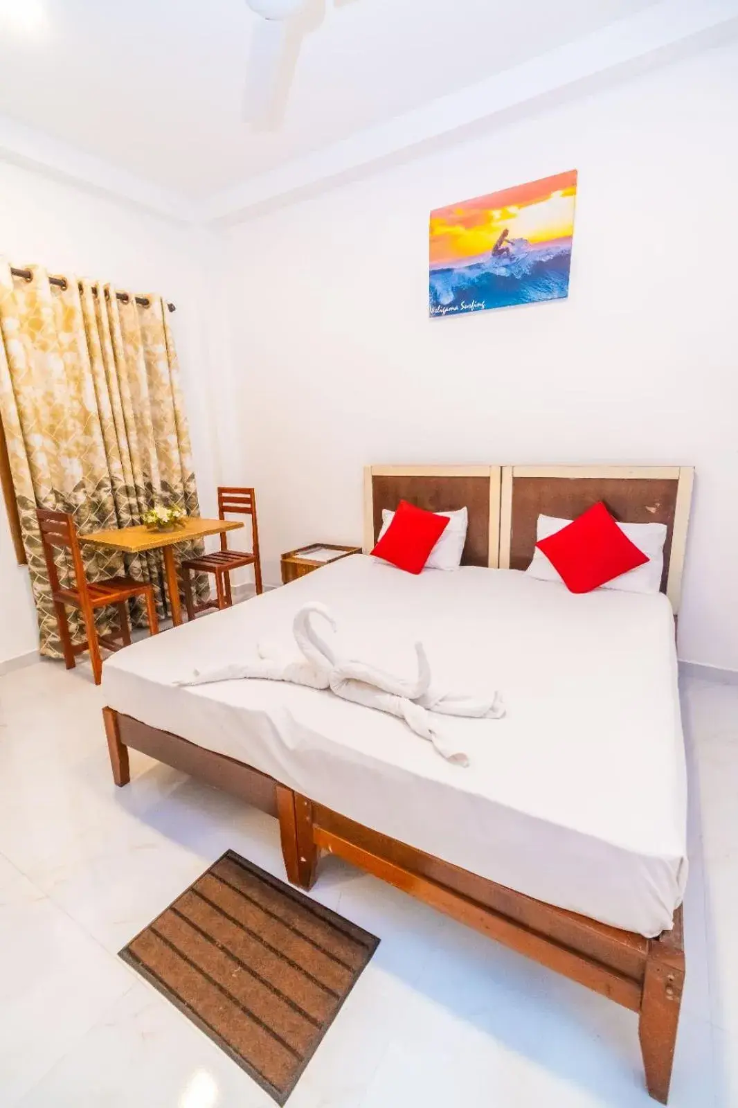 Deluxe Double Room in Cinnamon Airport Residencies Deluxe Double Room in Cinnamon Airport Residencies