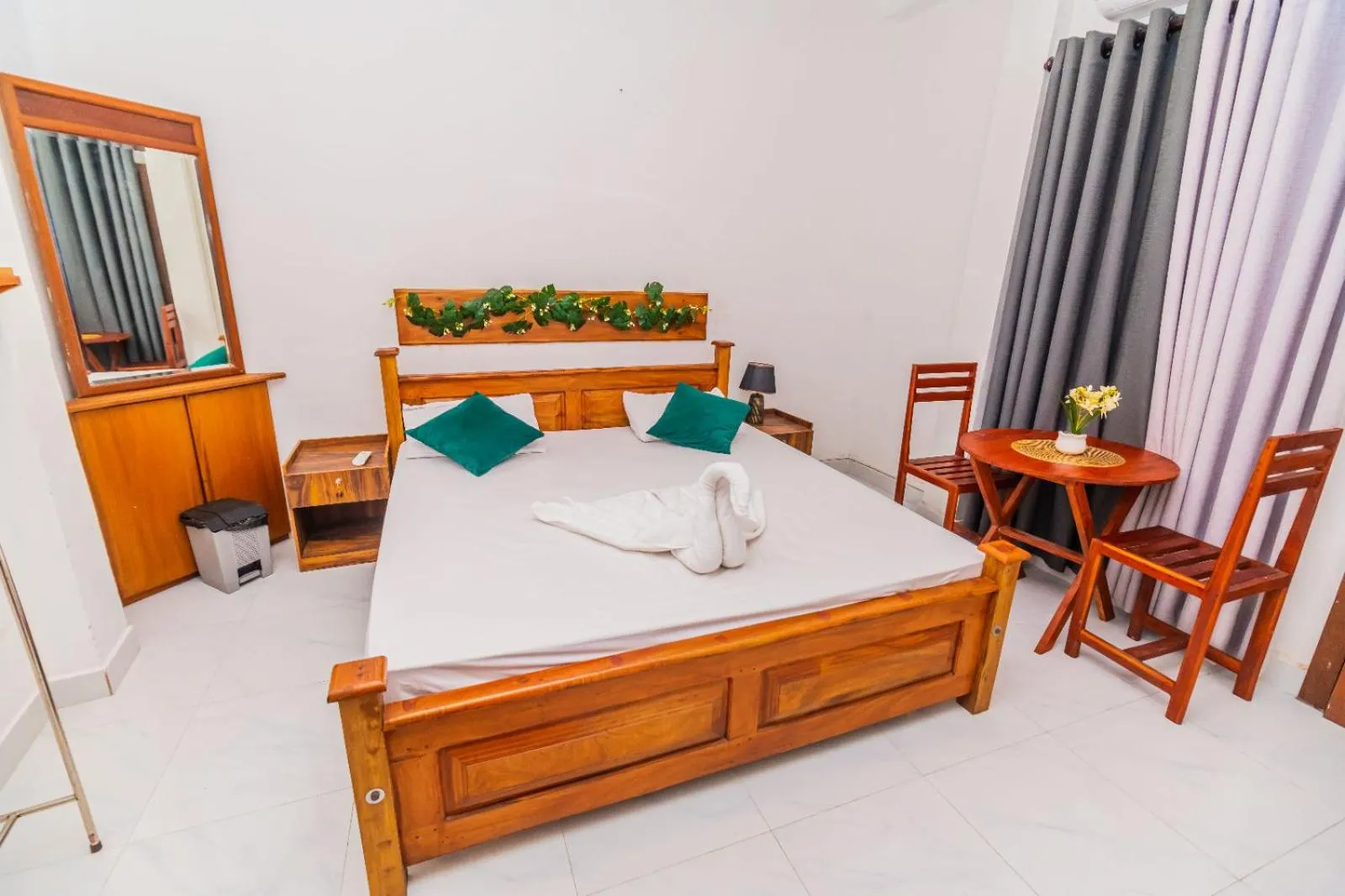 Bed in Cinnamon Airport Residencies