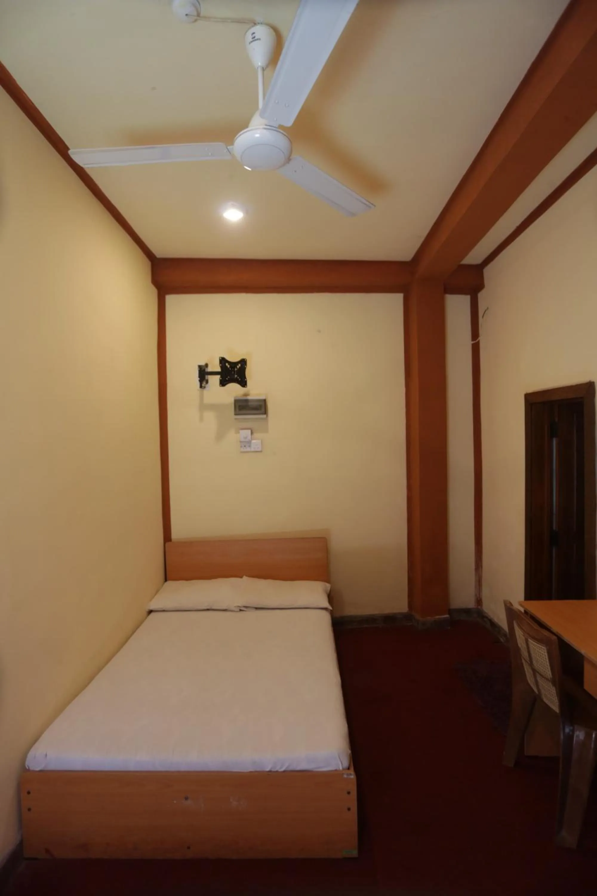 Bed in Cinnamon Airport Residencies
