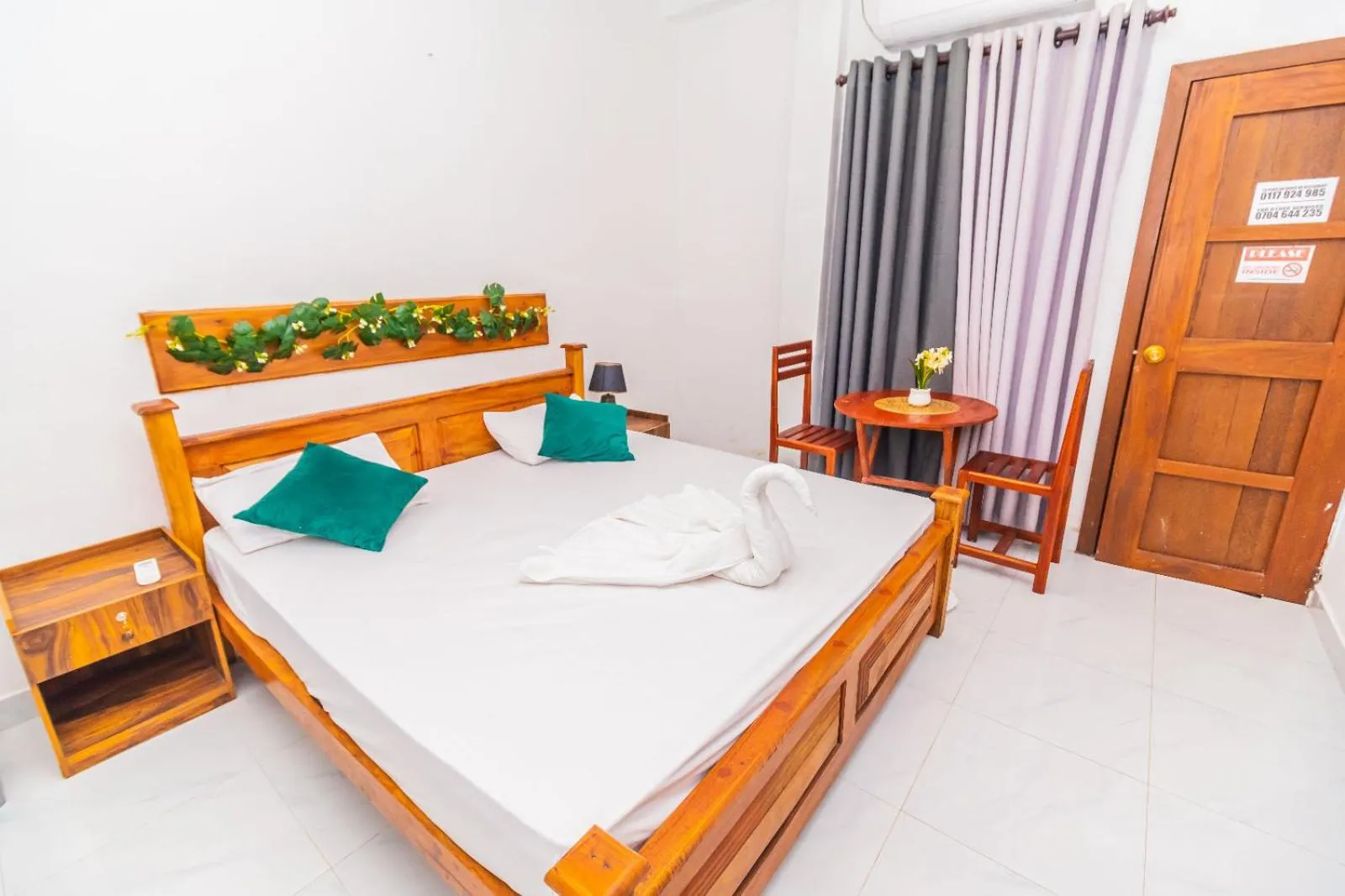 Bed in Cinnamon Airport Residencies