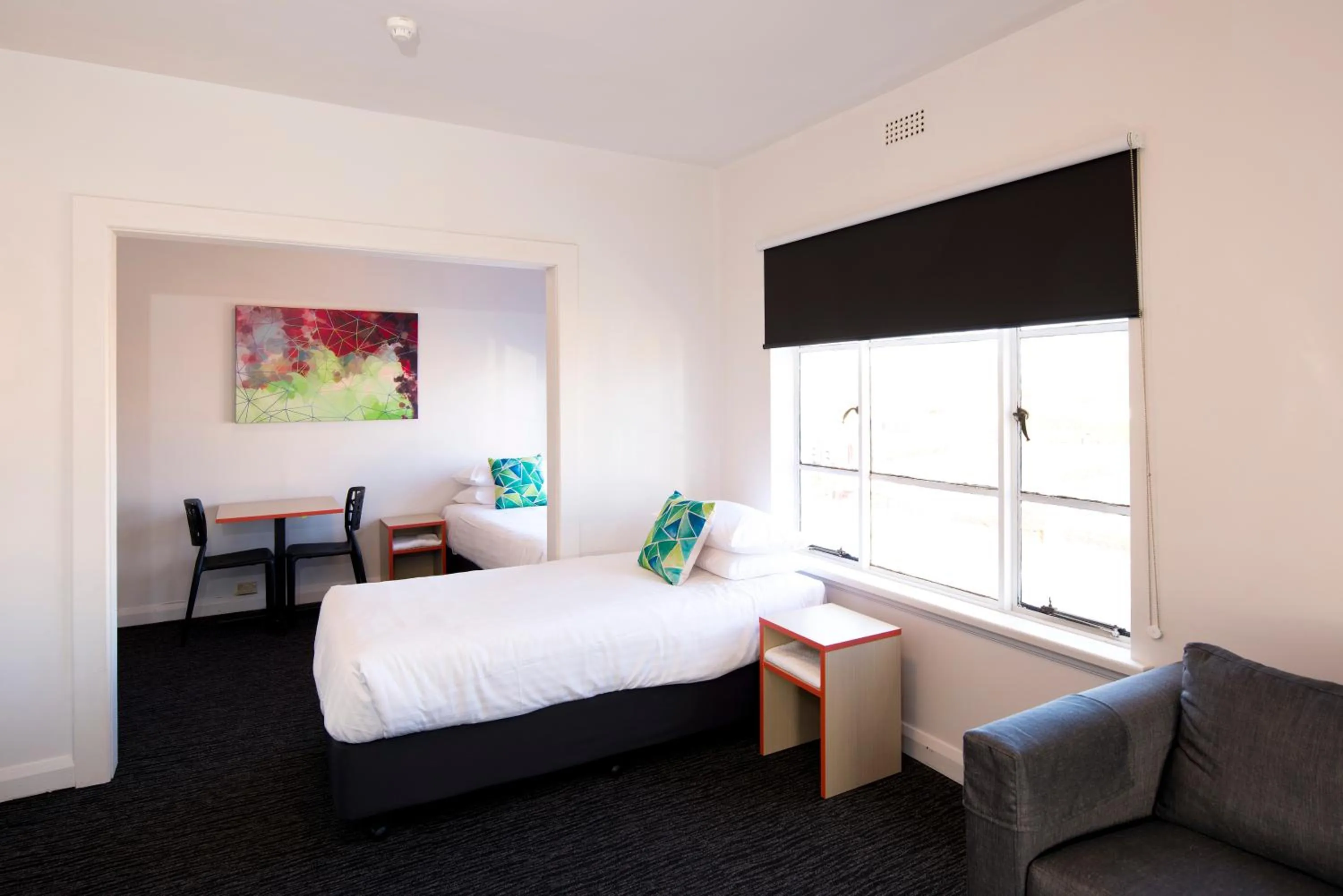 Bedroom, Bed in Mowbray Hotel