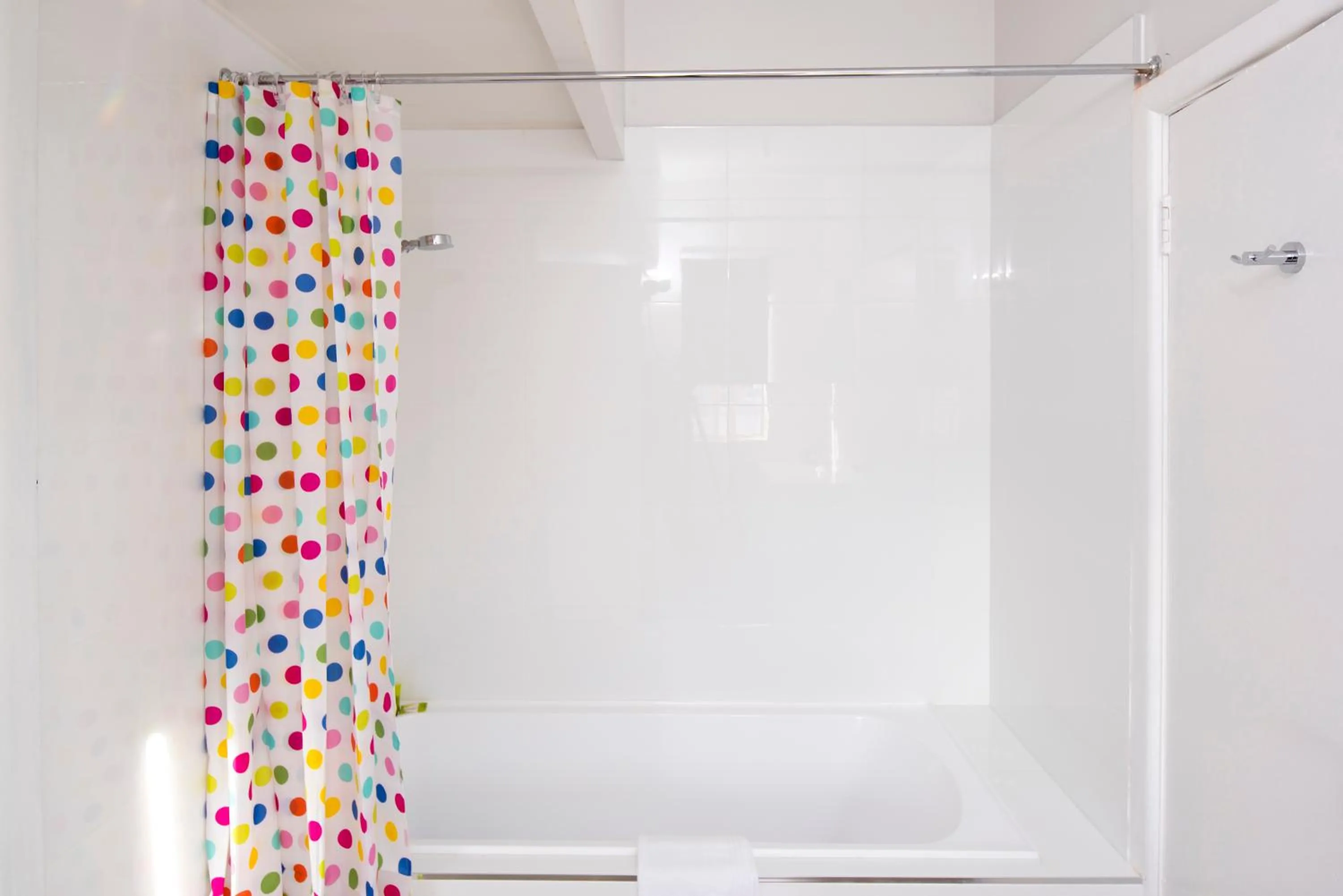 Bathroom in Mowbray Hotel