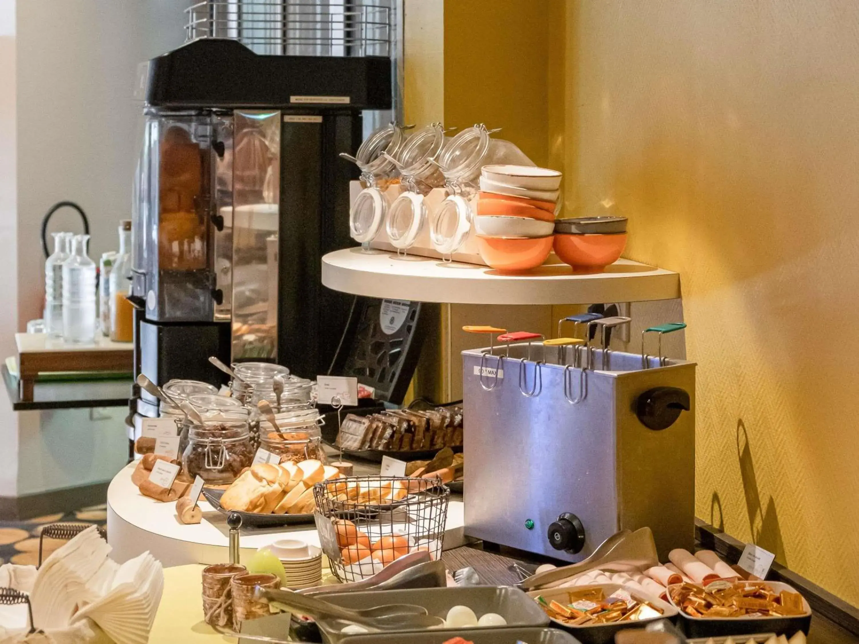 Breakfast in ibis styles Dax Centre Breakfast in ibis styles Dax Centre