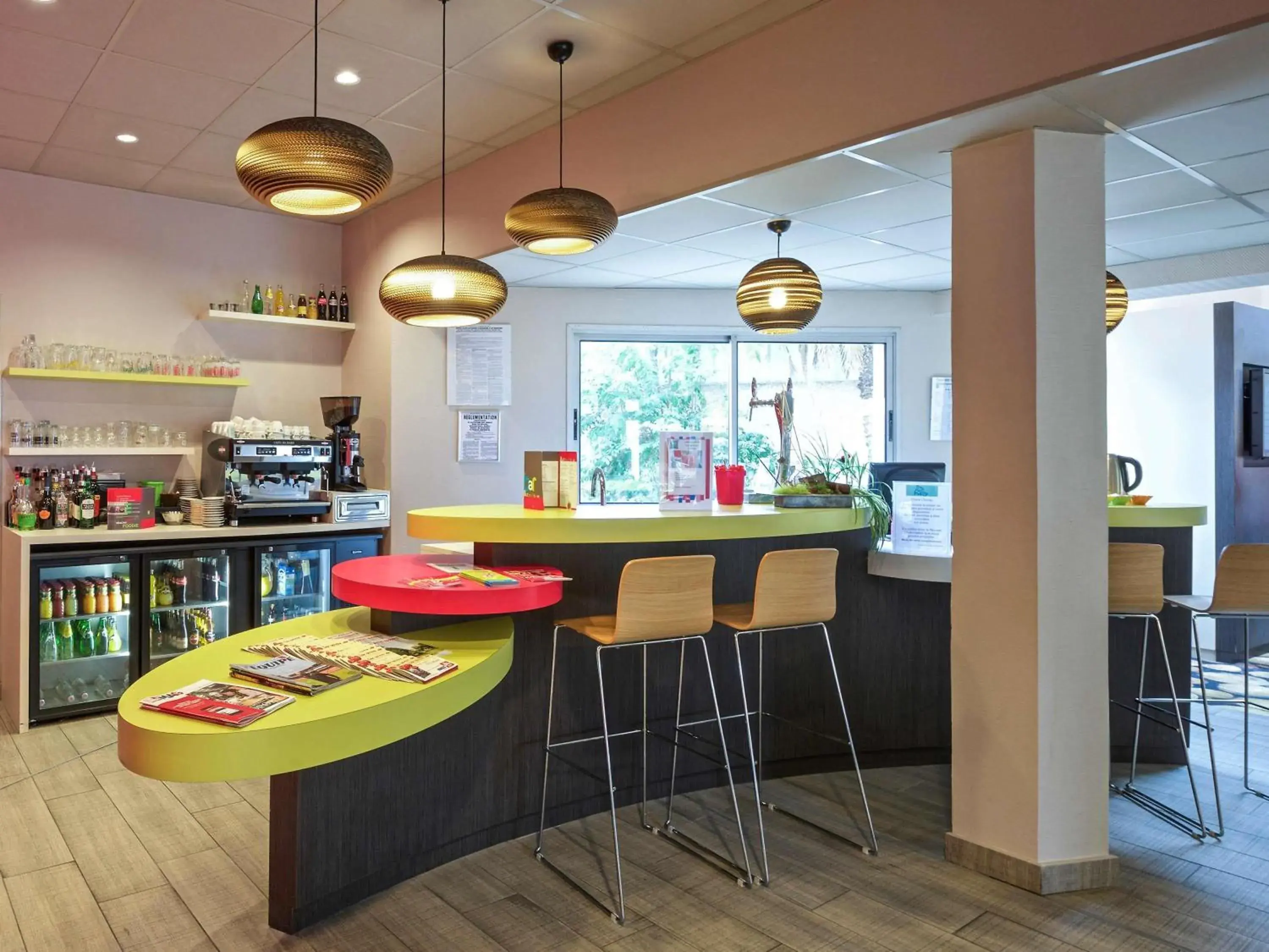Lounge or bar in ibis styles Dax Centre Lounge or bar in ibis styles Dax Centre