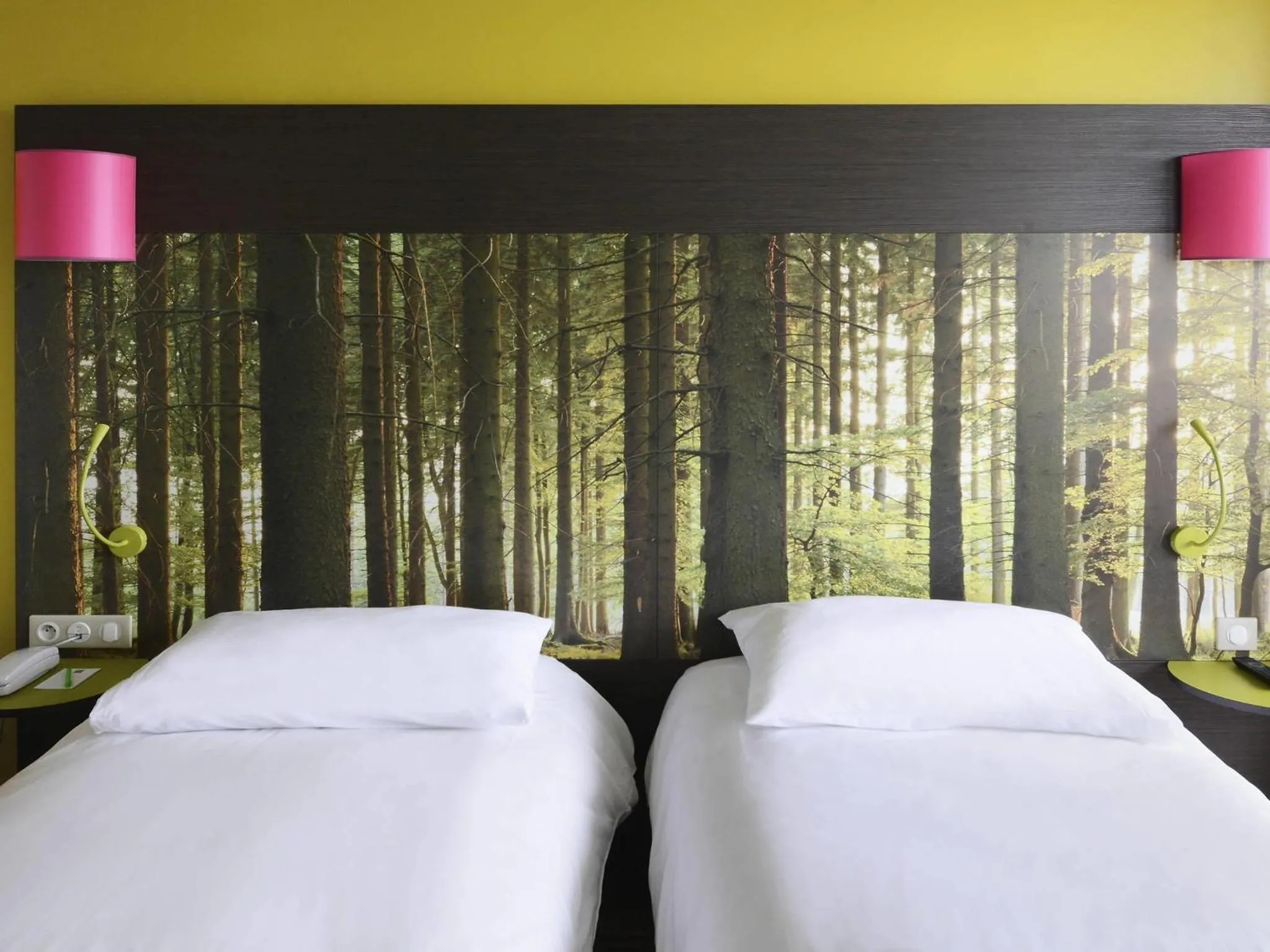 Bedroom, Bed in ibis styles Dax Centre