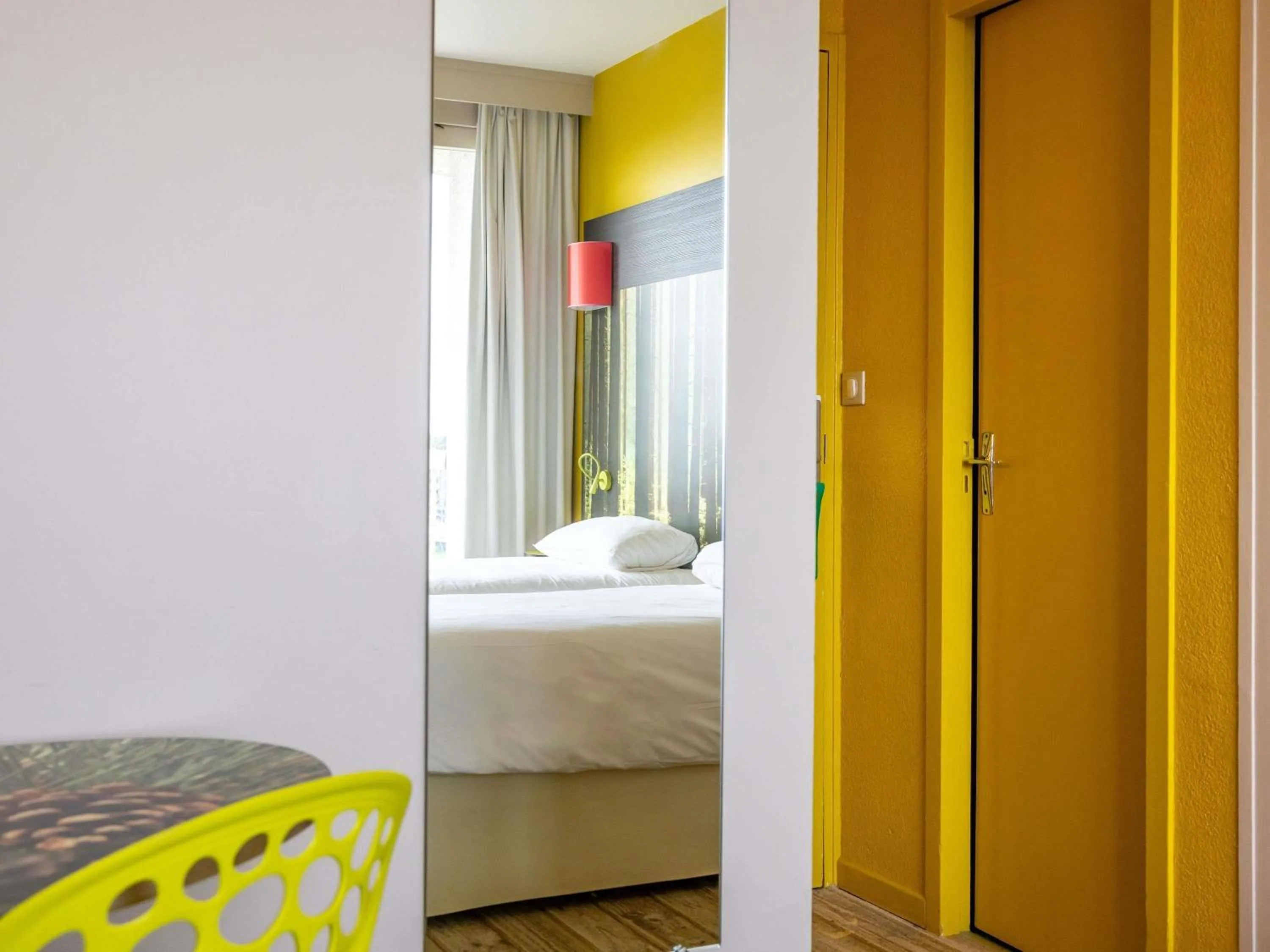 Bedroom, Bed in ibis styles Dax Centre