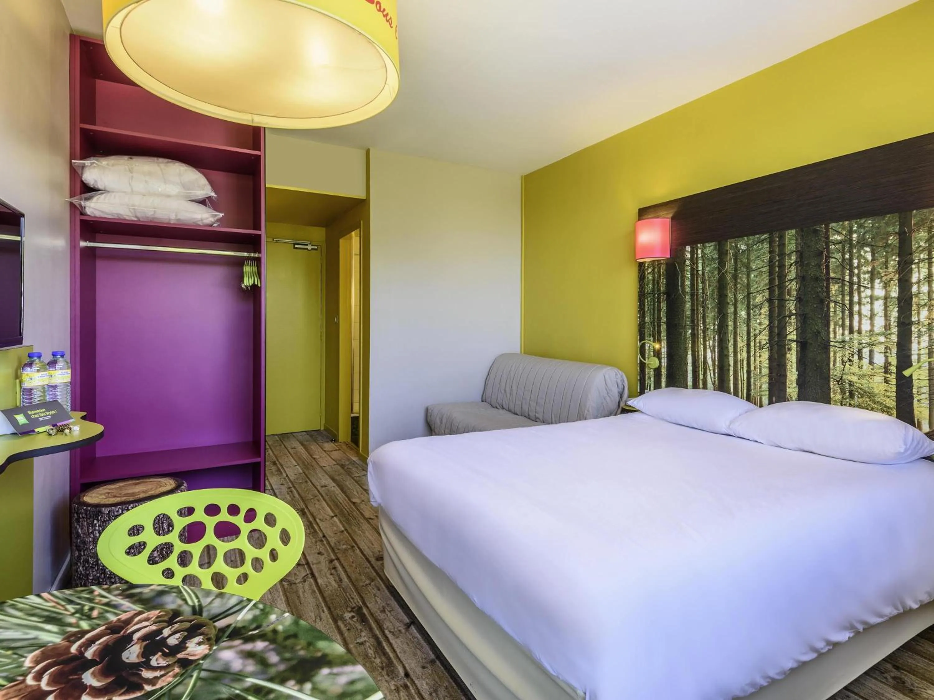 Bedroom, Bed in ibis styles Dax Centre