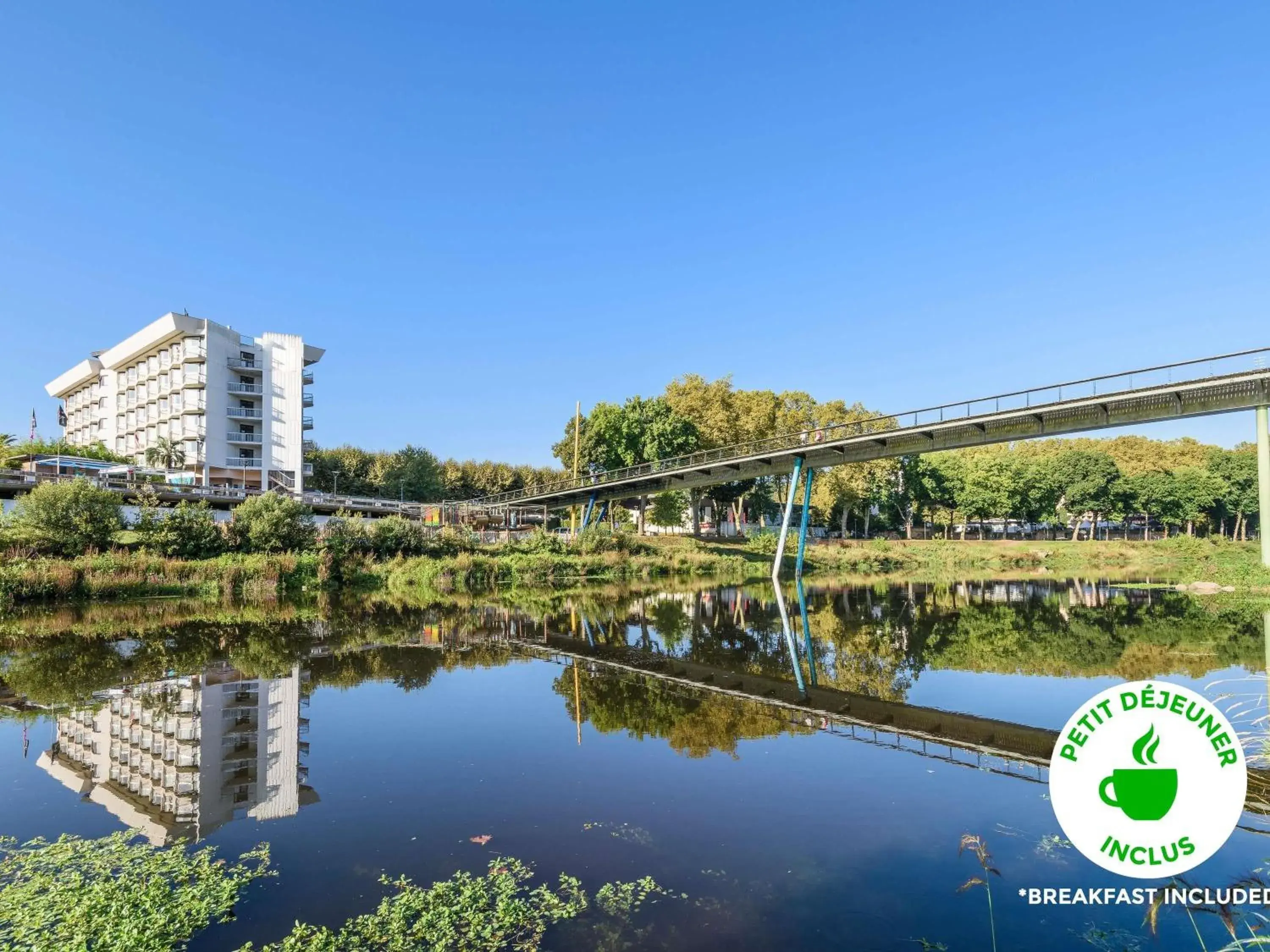 Property building in ibis styles Dax Centre Property building in ibis styles Dax Centre