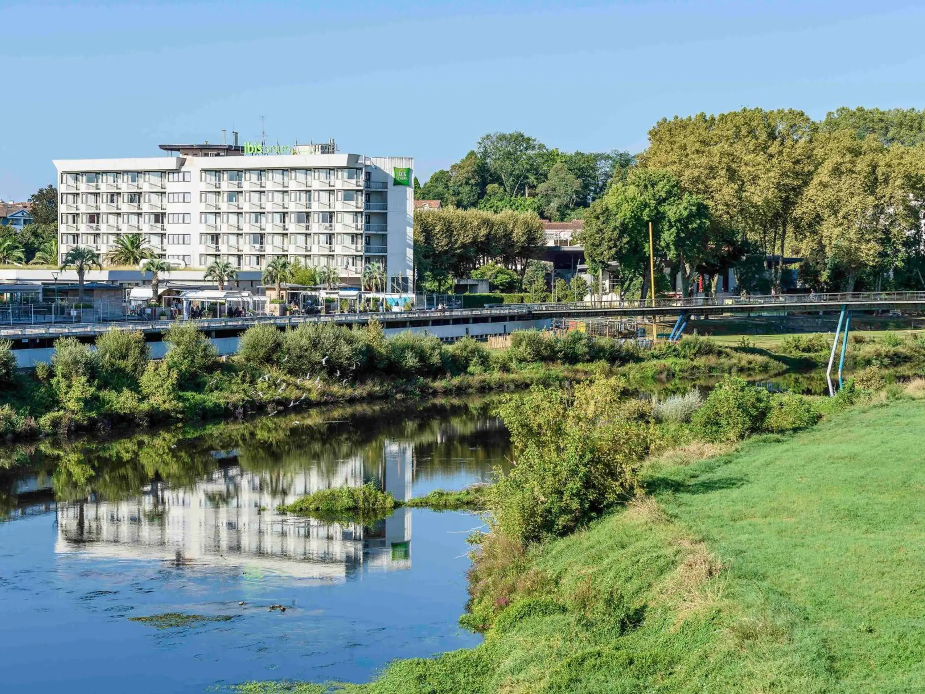 Property building in ibis styles Dax Centre Property building in ibis styles Dax Centre