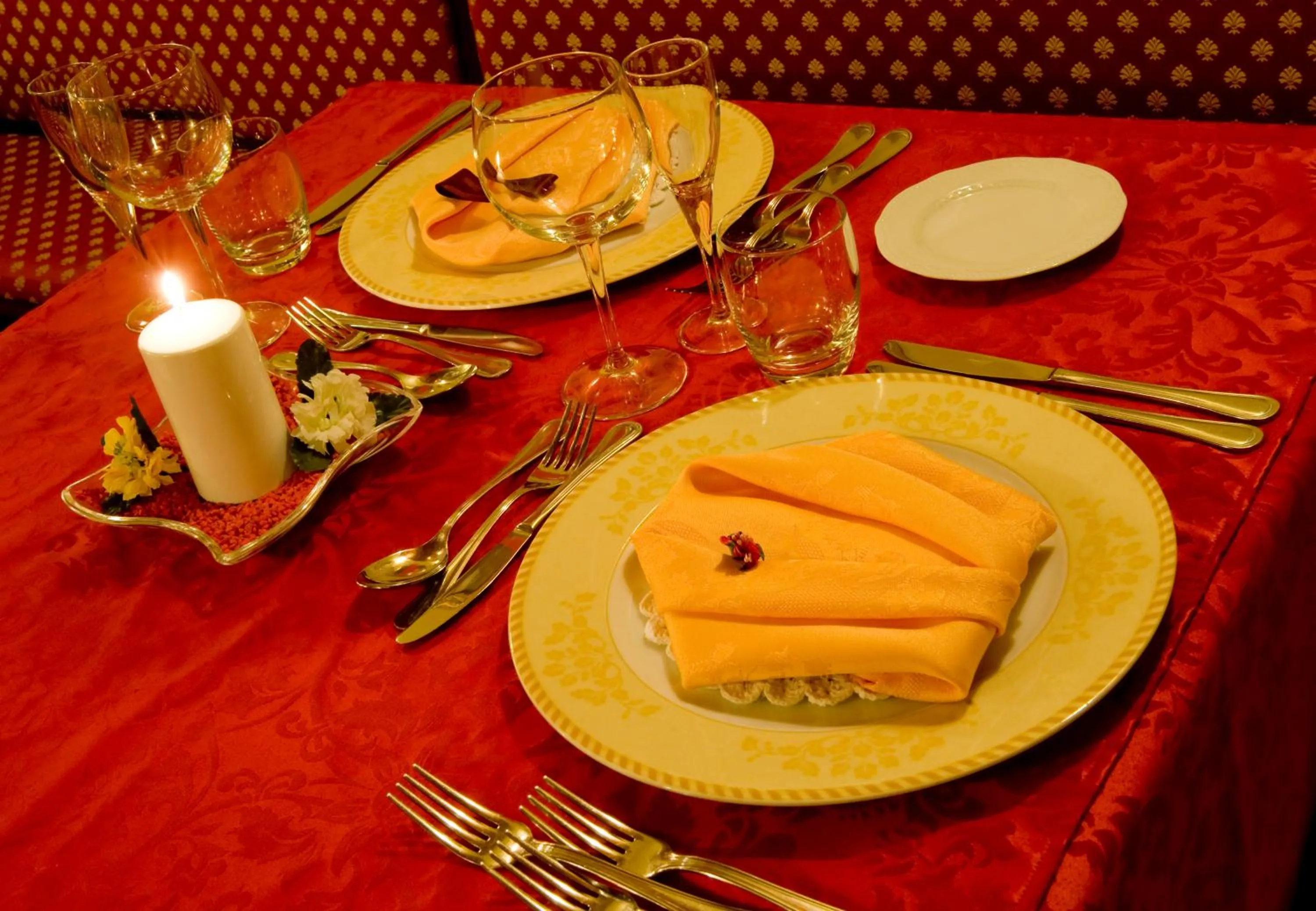 Restaurant/places to eat in Borgo dei Poeti Romantik Hotel