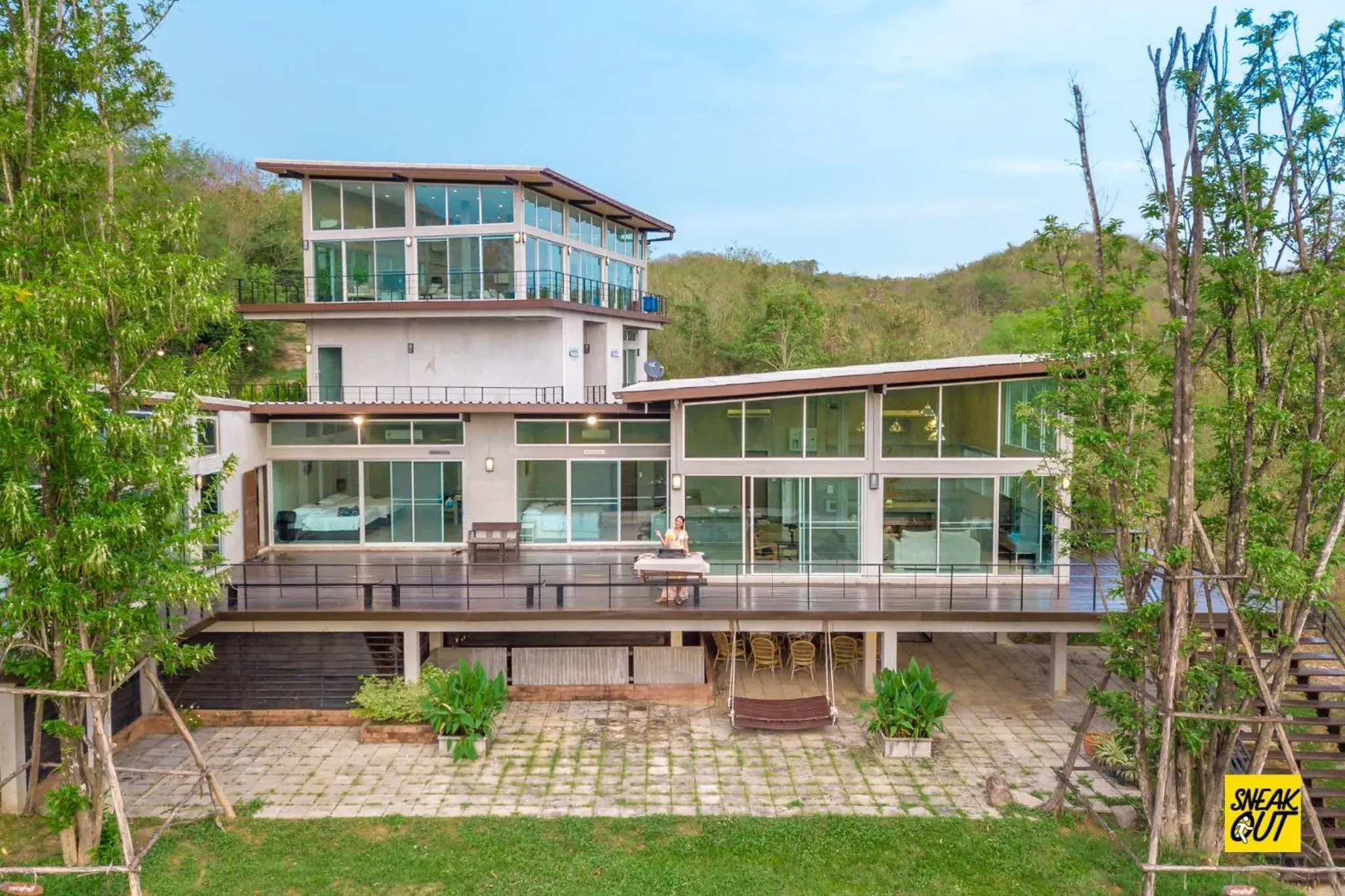 Property building in Mighty Mountain Thailand Property building in Mighty Mountain Thailand