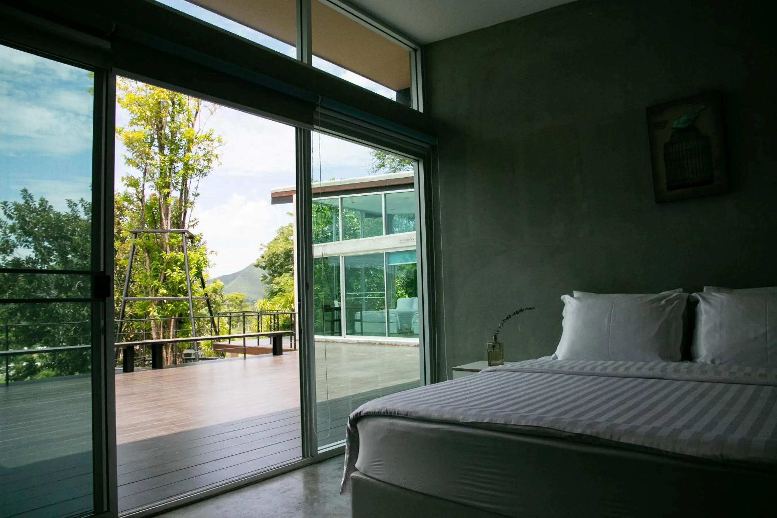 Patio, Bed in Mighty Mountain Thailand