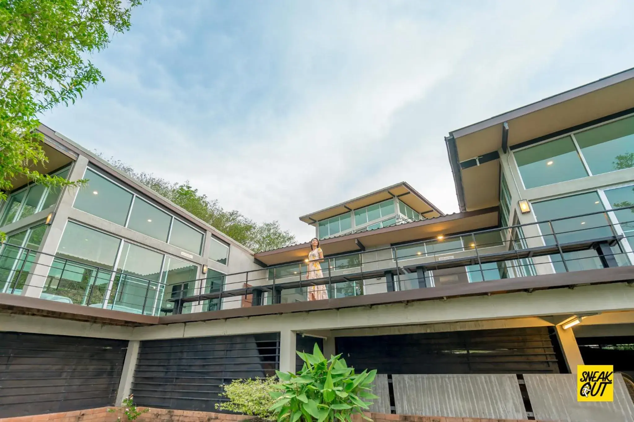 Property building in Mighty Mountain Thailand Property building in Mighty Mountain Thailand