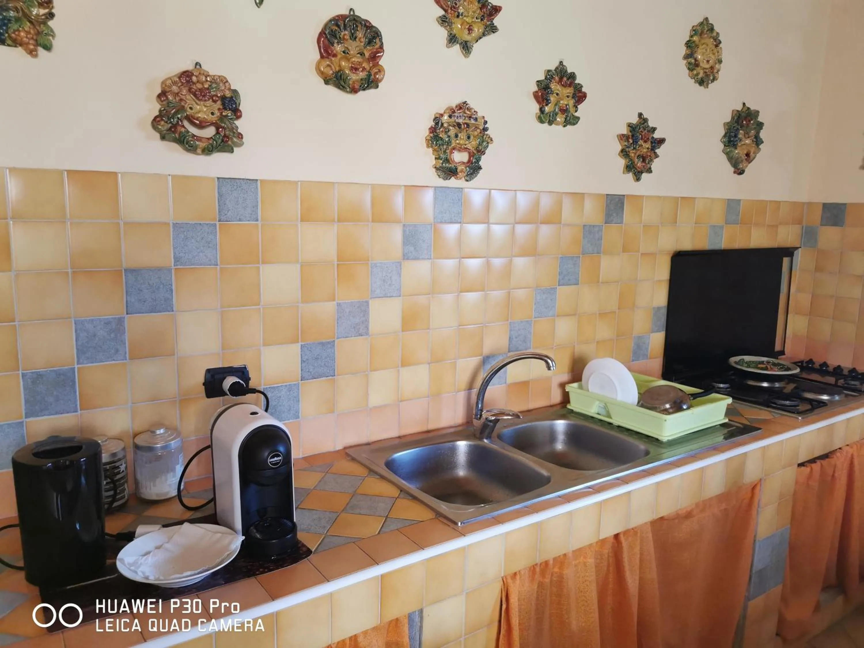 Coffee/tea facilities in Bed And Breakfast "ANNA"