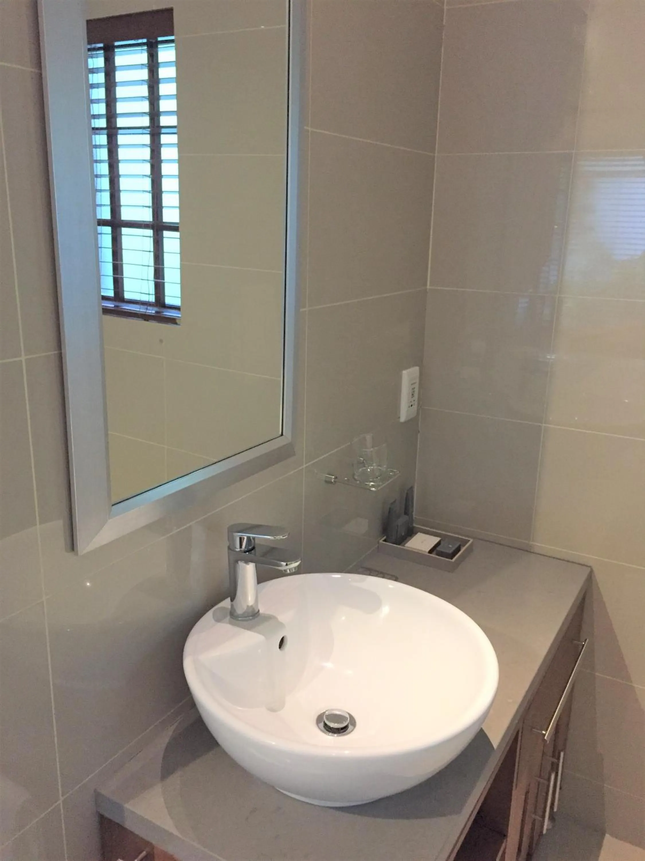 Bathroom in Lydall Wild Tranquil Garden Suites