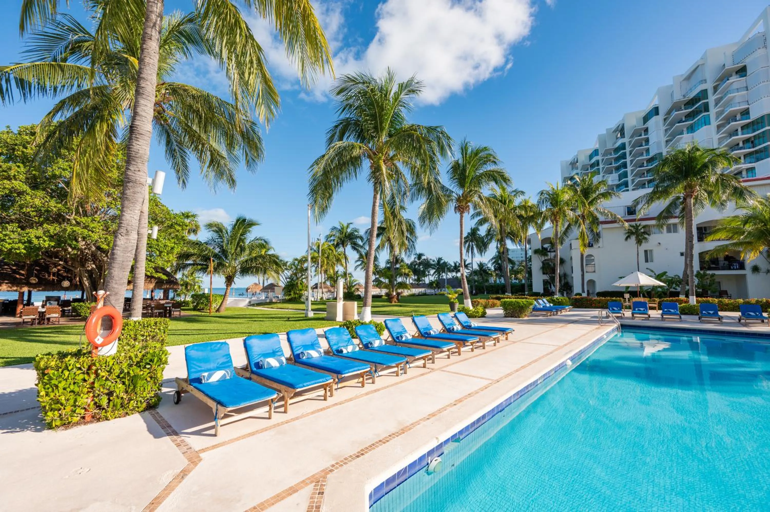 Pool view in Beachscape Kin Ha Villas & Suites