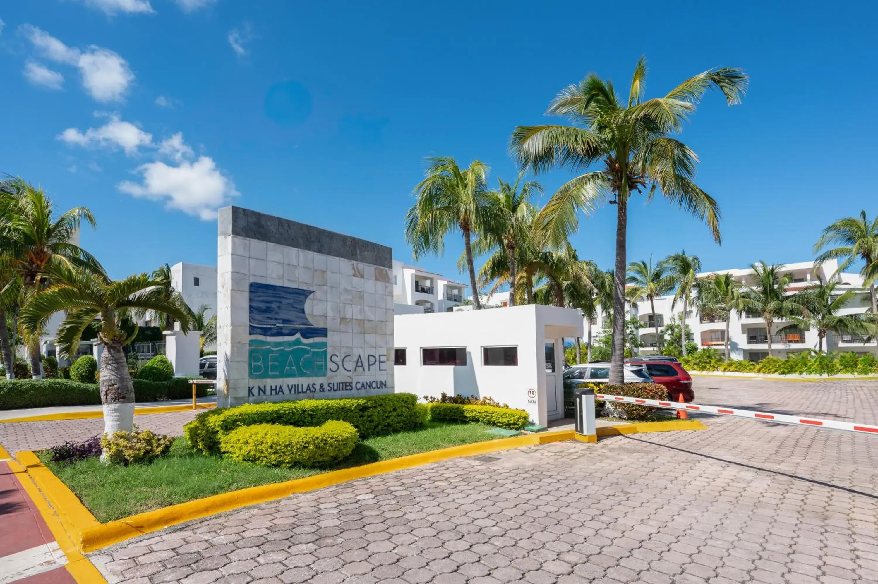 Property building in Beachscape Kin Ha Villas & Suites Property building in Beachscape Kin Ha Villas & Suites