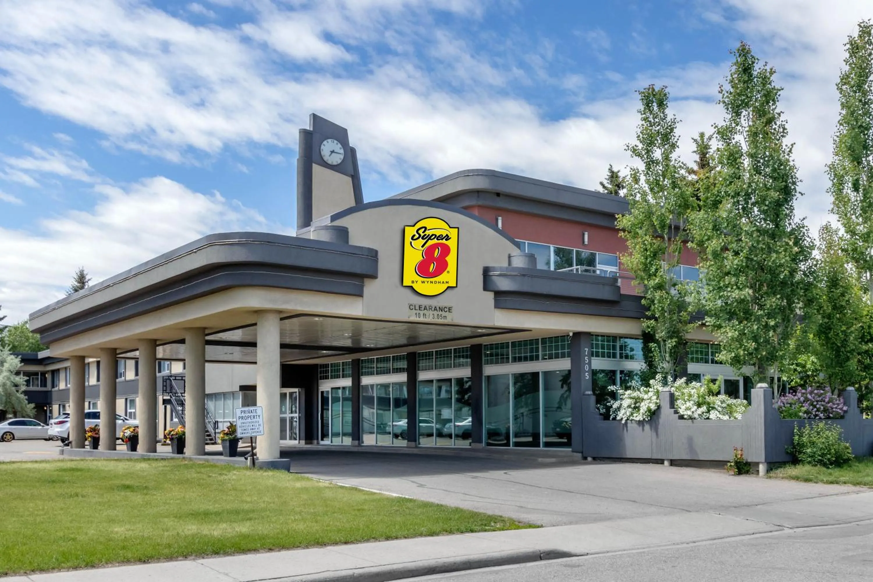 Property building in Super 8 by Wyndham Macleod Trail Calgary