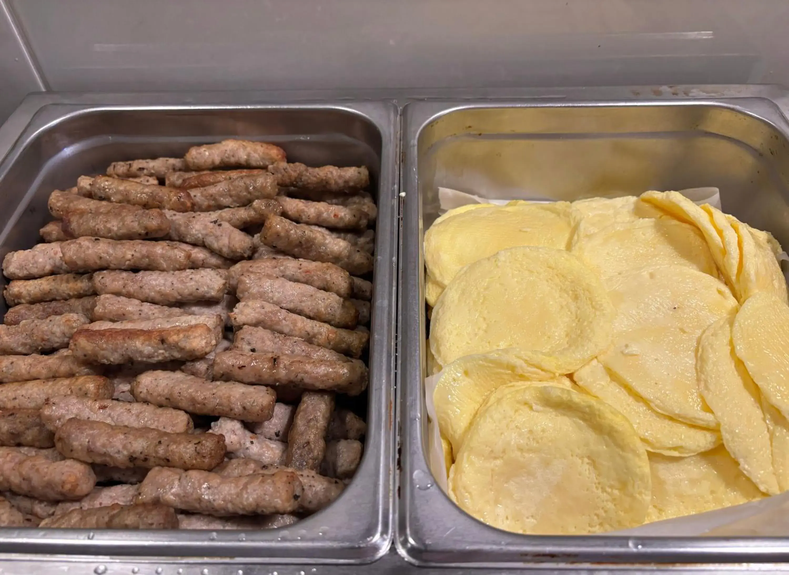 Breakfast in Super 8 by Wyndham Macleod Trail Calgary Breakfast in Super 8 by Wyndham Macleod Trail Calgary