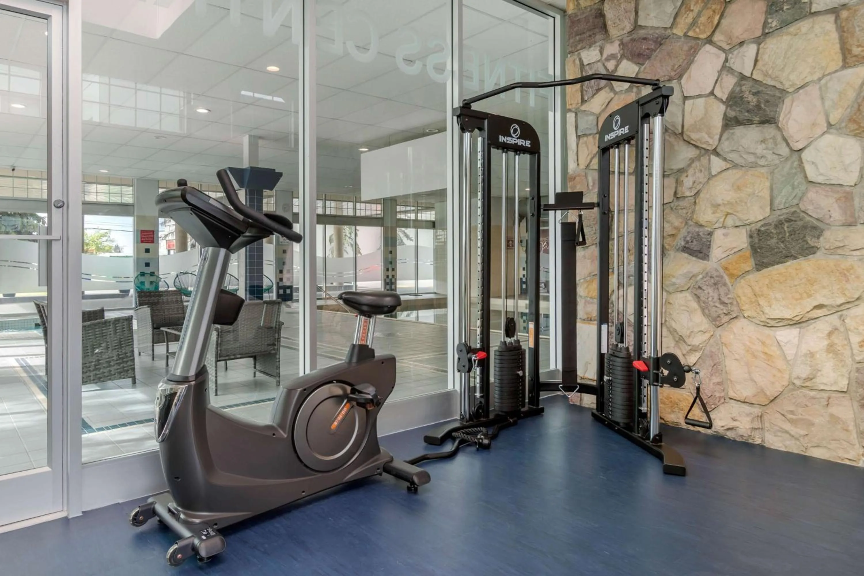 Fitness centre/facilities in Super 8 by Wyndham Macleod Trail Calgary