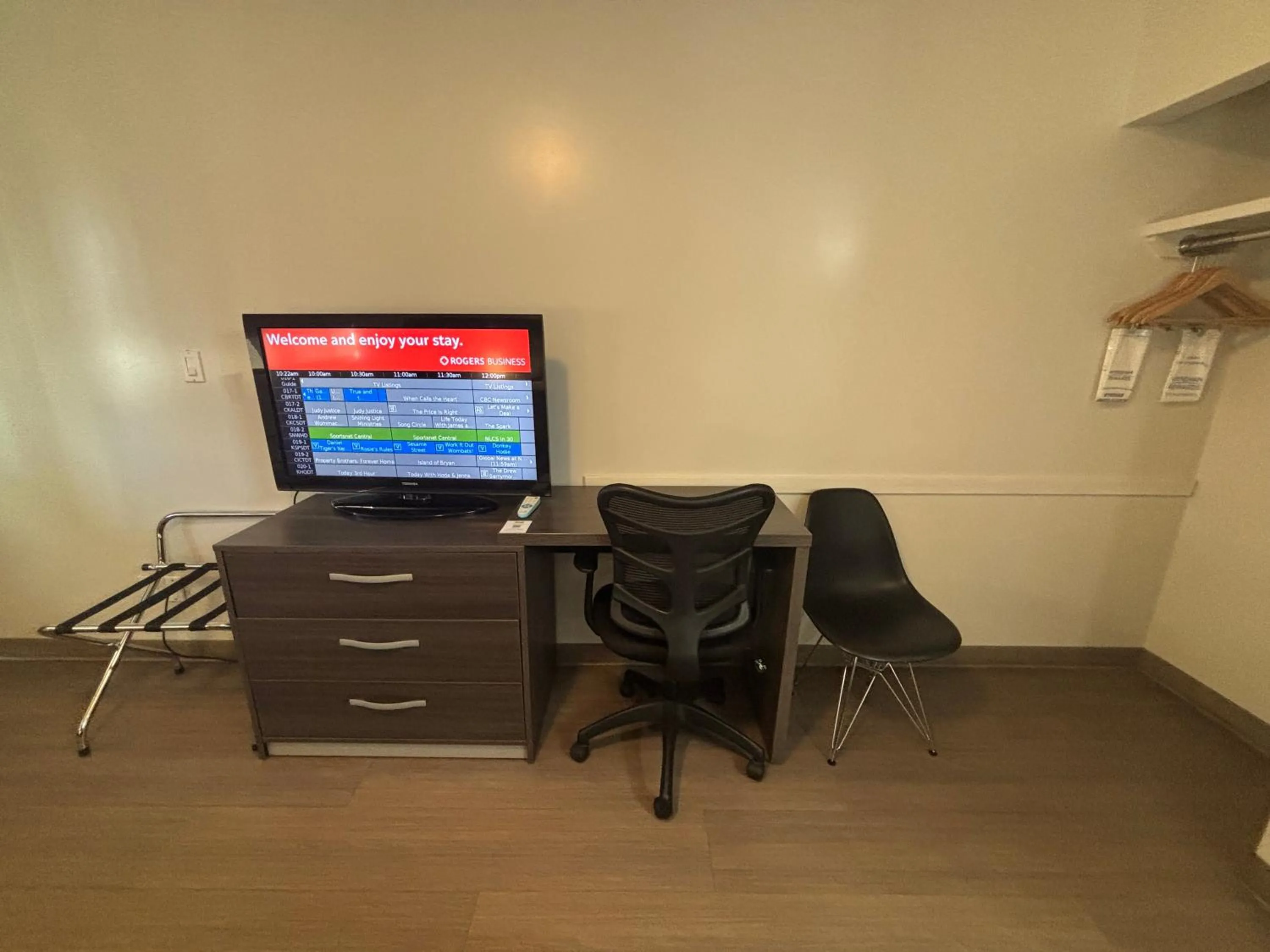 TV and multimedia in Super 8 by Wyndham Macleod Trail Calgary