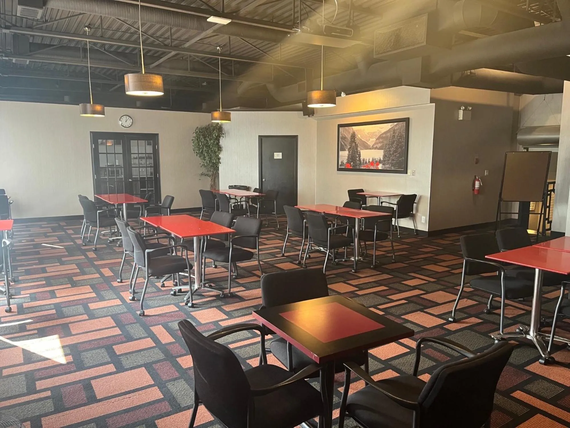 Breakfast in Super 8 by Wyndham Macleod Trail Calgary