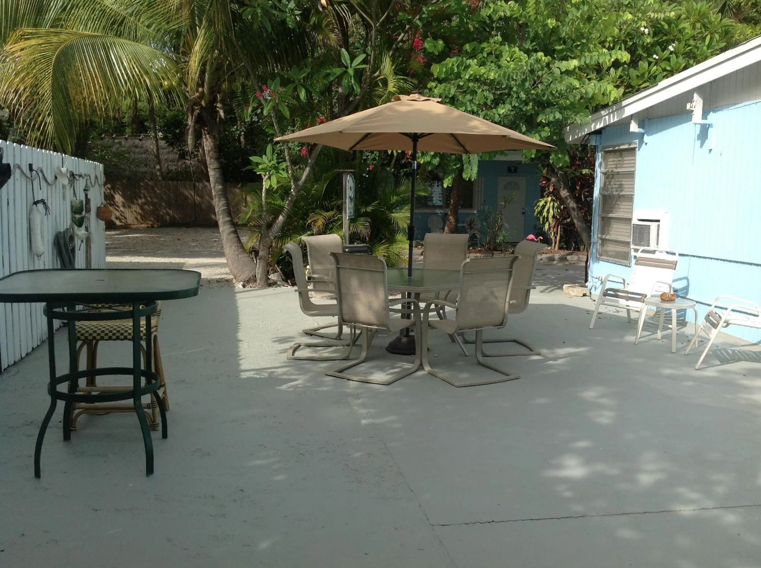 Facade/entrance in Seafarer Key Largo Resort and Beach
