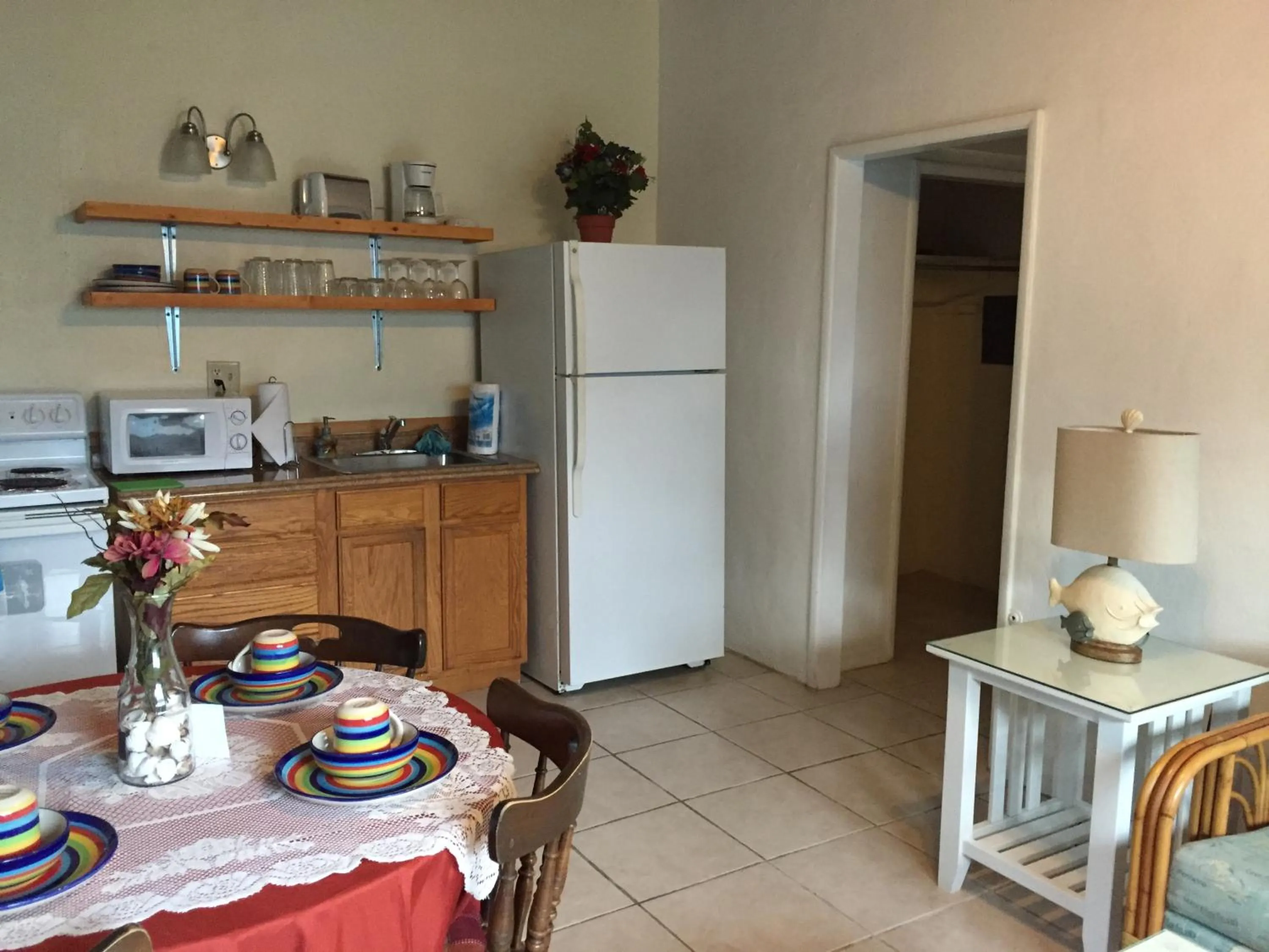Kitchen or kitchenette in Seafarer Key Largo Resort and Beach