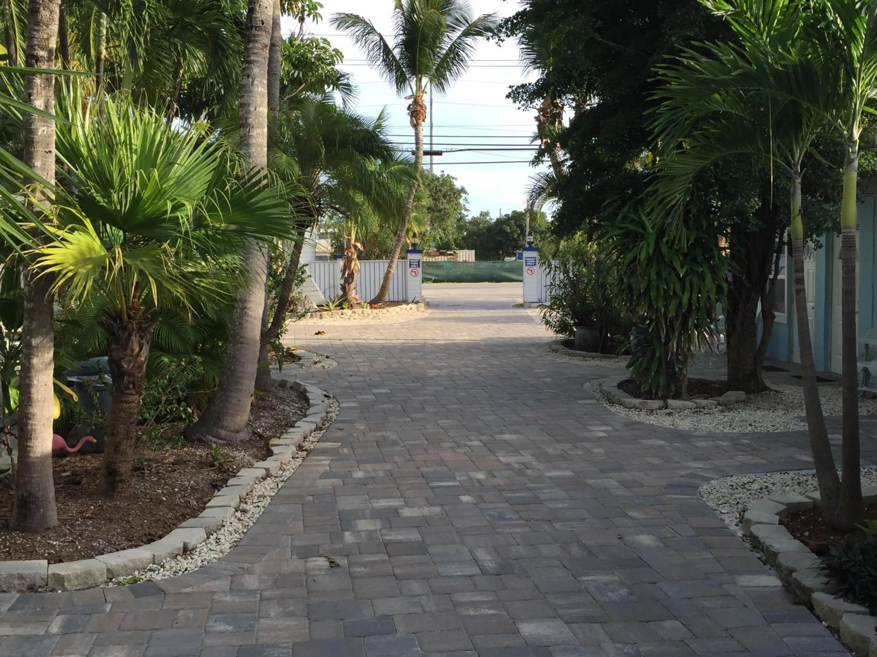 Facade/entrance in Seafarer Key Largo Resort and Beach
