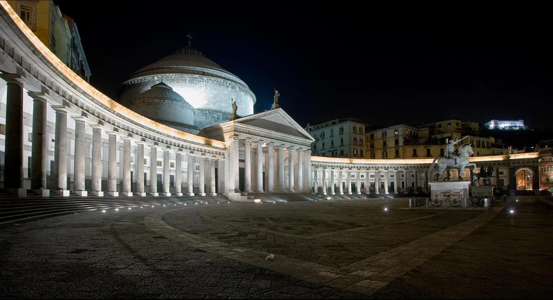 Nearby landmark in Toledostop