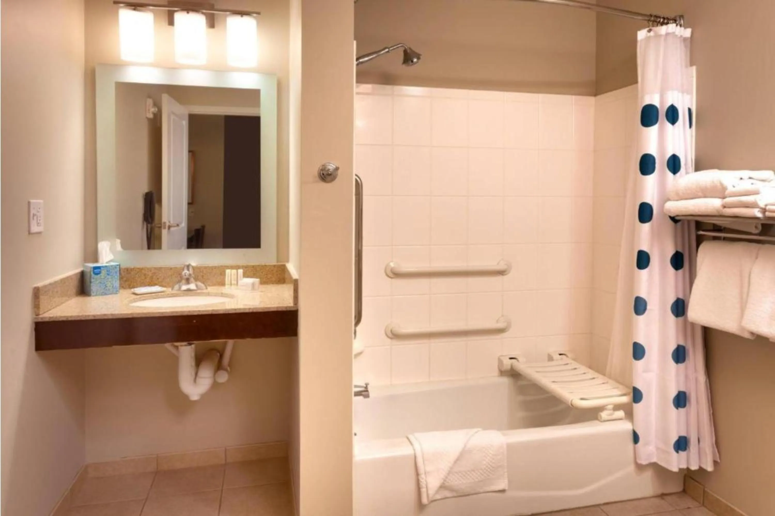 Bathroom in TownePlace Suites Omaha West