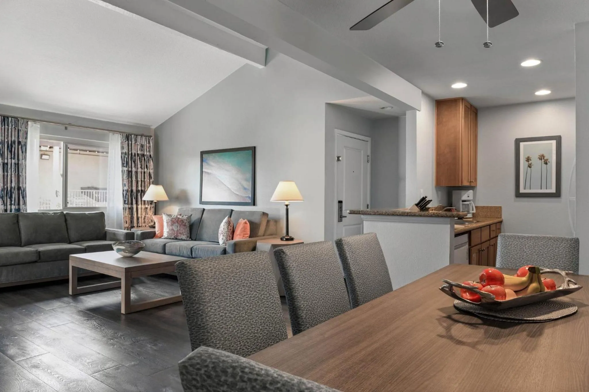 Living room in Club Wyndham Dolphin's Cove