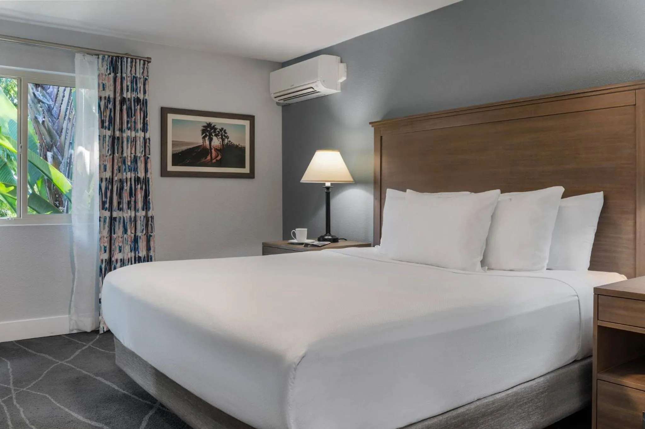 Bedroom, Bed in Club Wyndham Dolphin's Cove