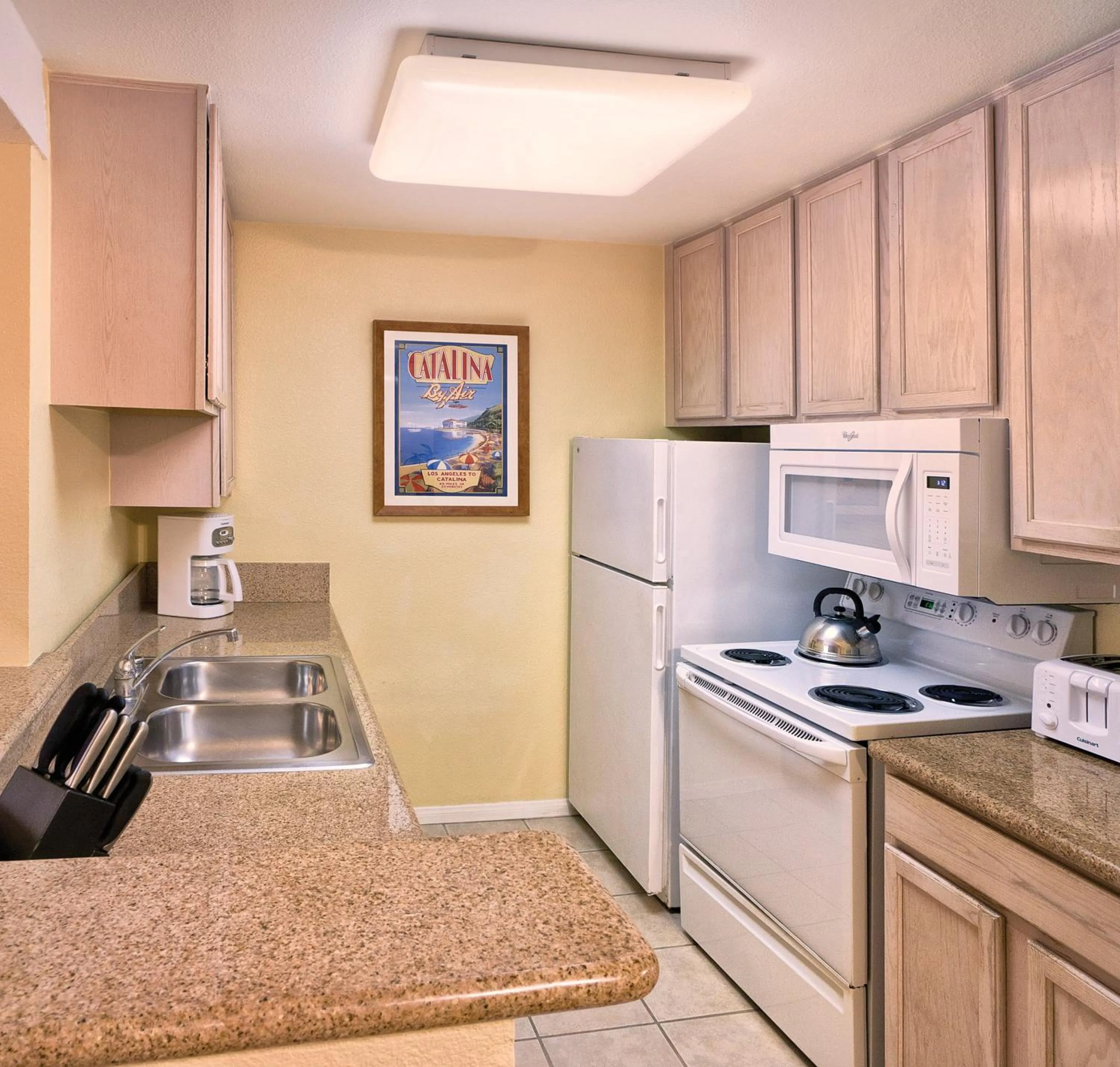 Kitchen or kitchenette in Club Wyndham Dolphin's Cove