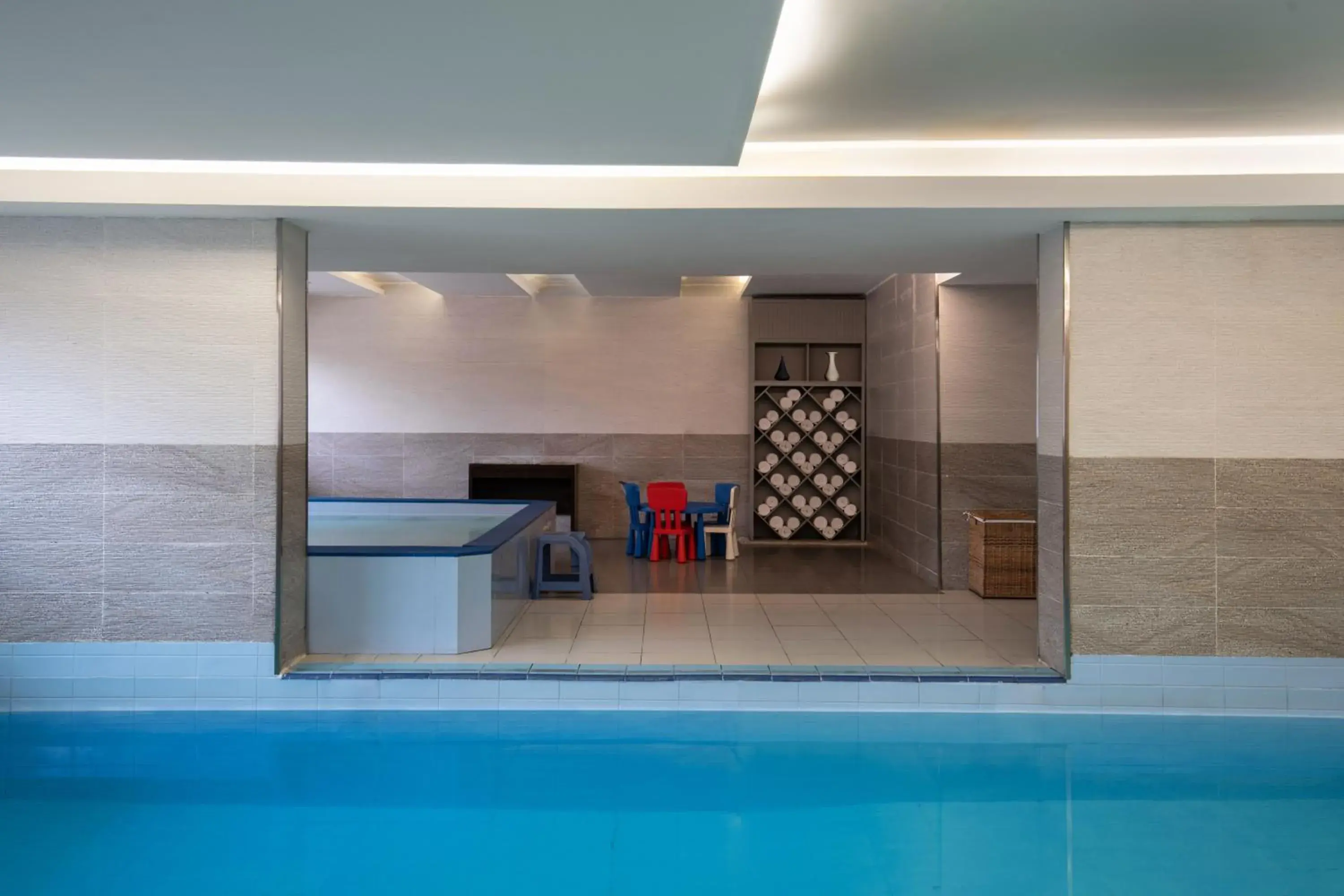 Swimming pool in Warwick Hotel Jeddah Swimming pool in Warwick Hotel Jeddah