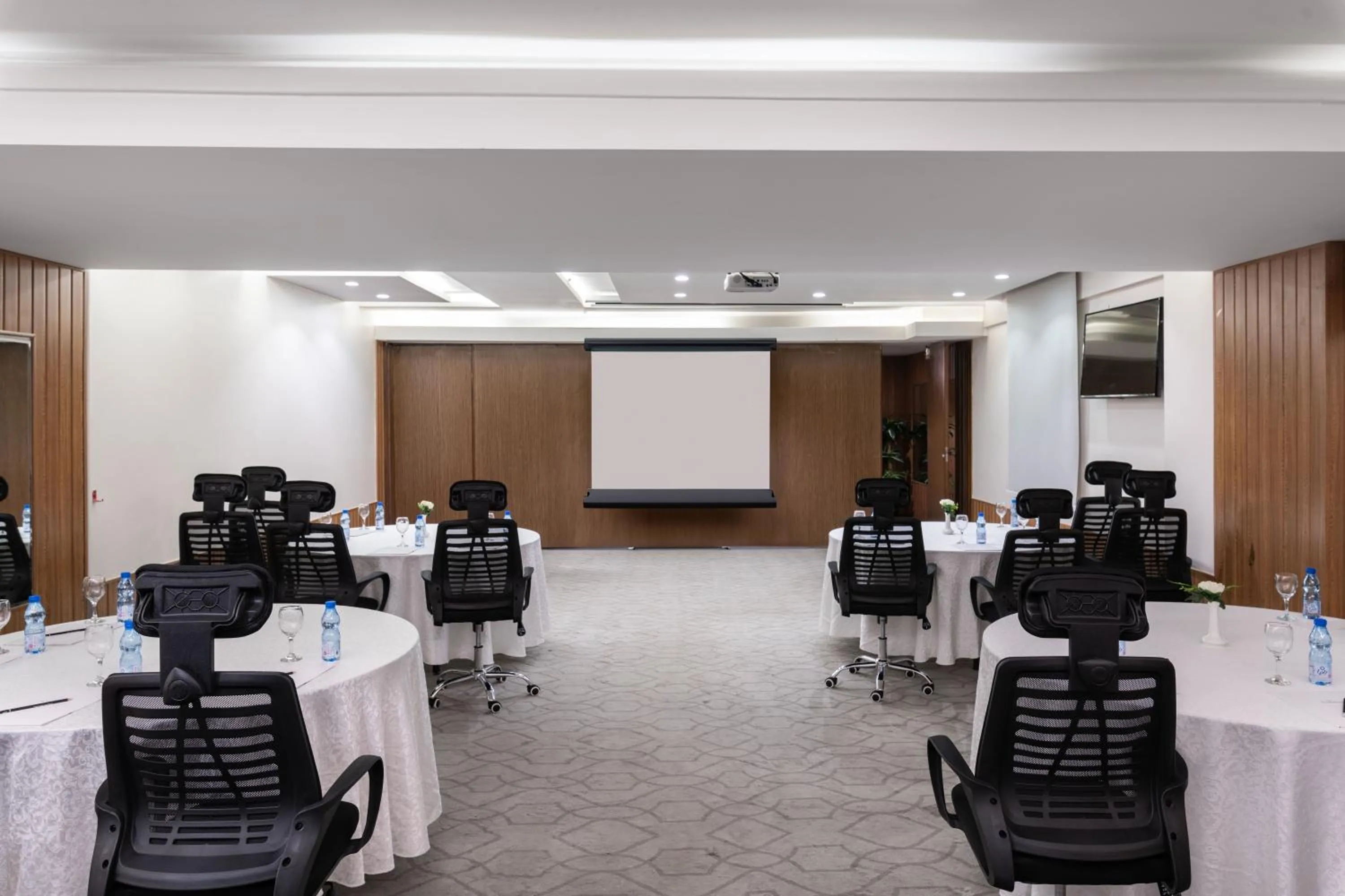 Meeting/conference room in Warwick Hotel Jeddah