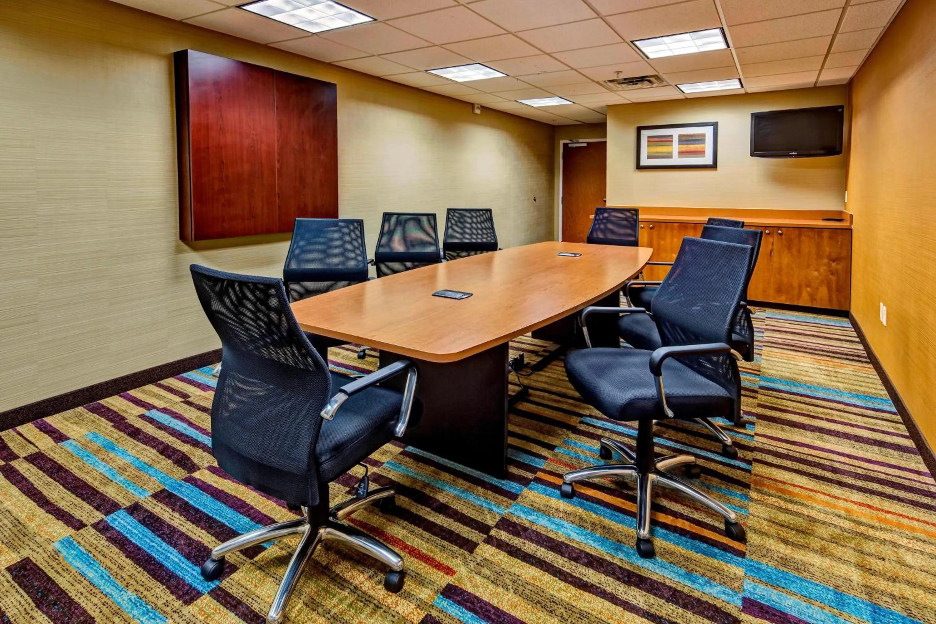 Meeting/conference room in Fairfield Inn and Suites by Marriott Oklahoma City Airport