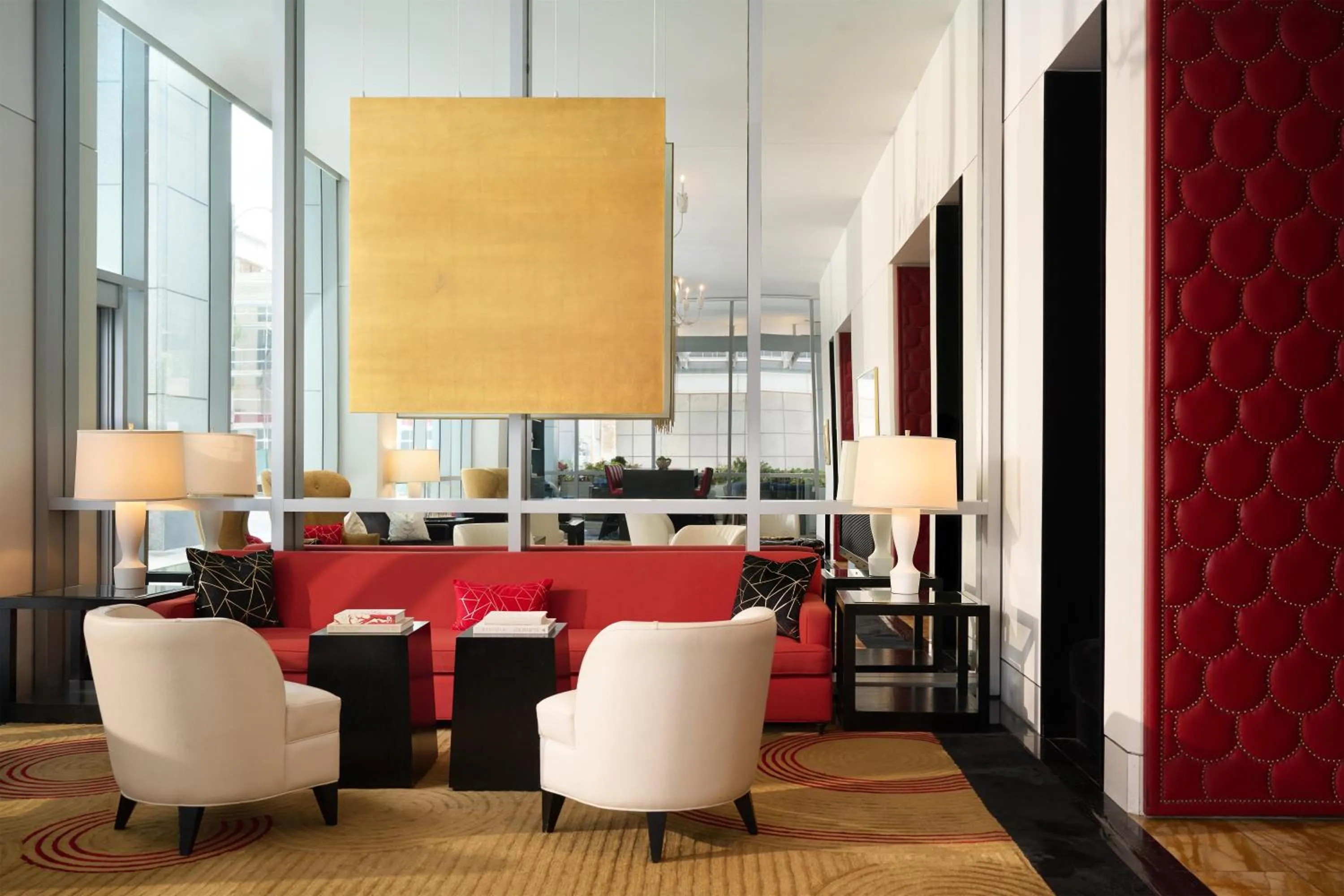 Lobby or reception in The Royal Sonesta Chicago River North
