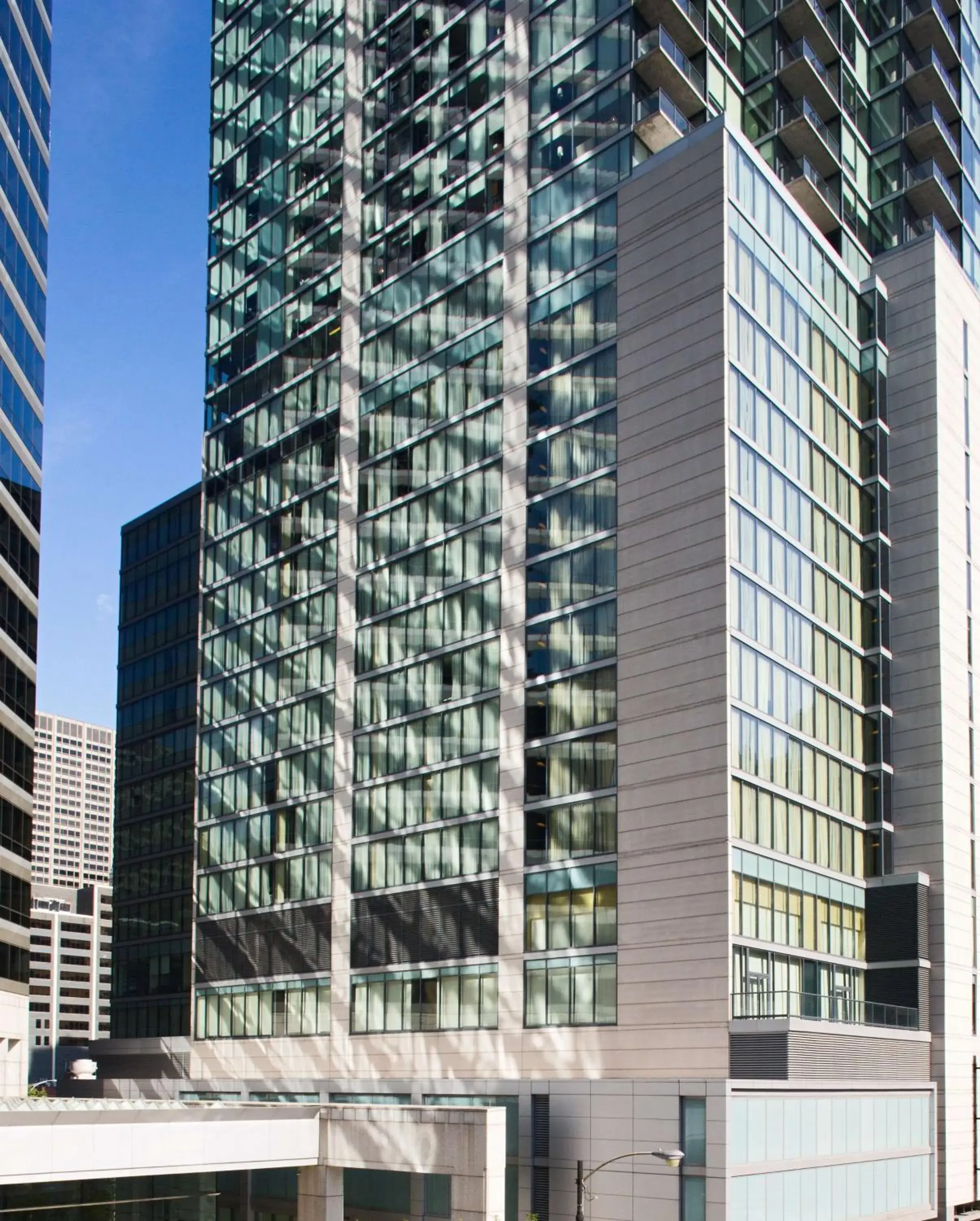 Property building in The Royal Sonesta Chicago River North Property building in The Royal Sonesta Chicago River North