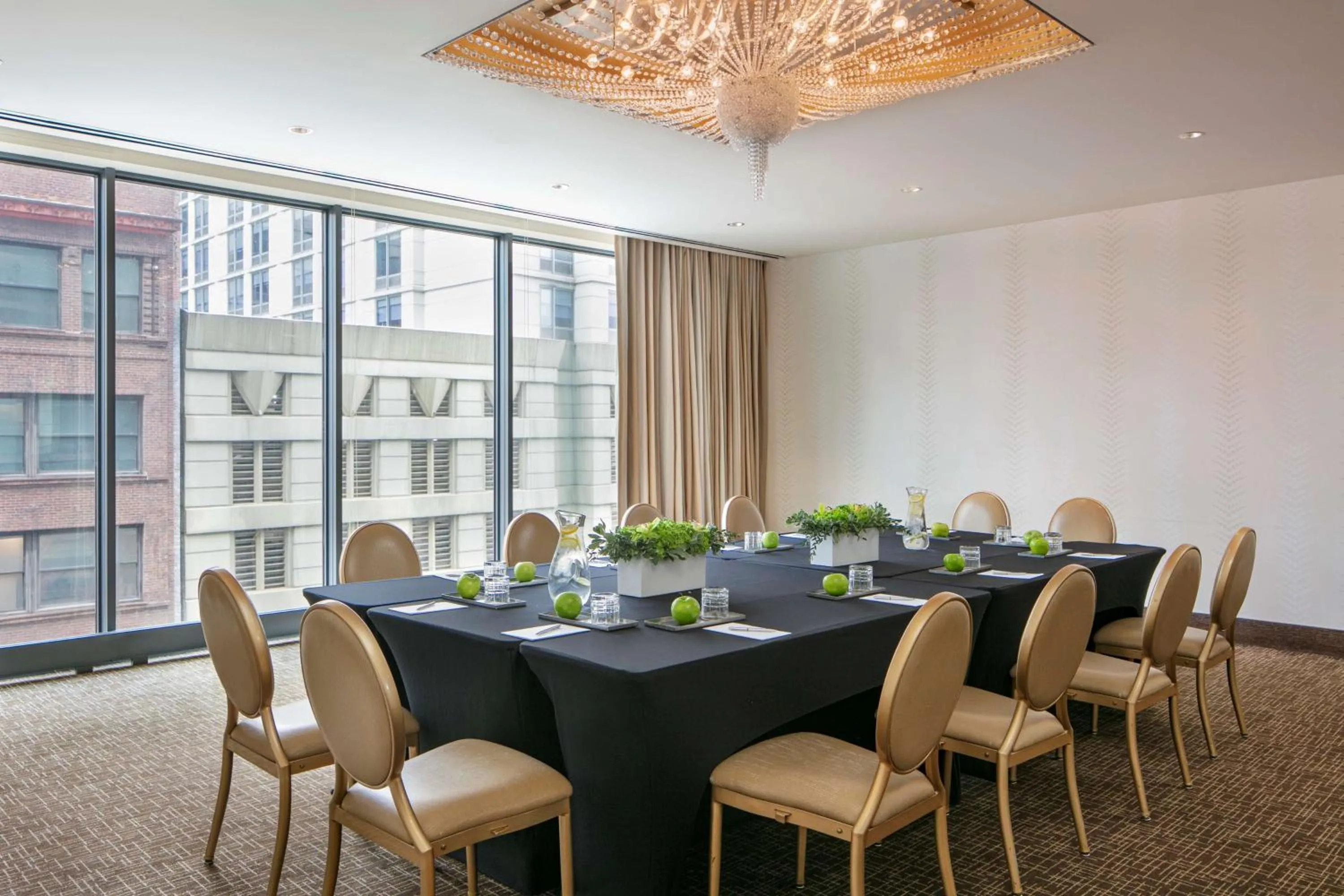 Meeting/conference room in The Royal Sonesta Chicago River North