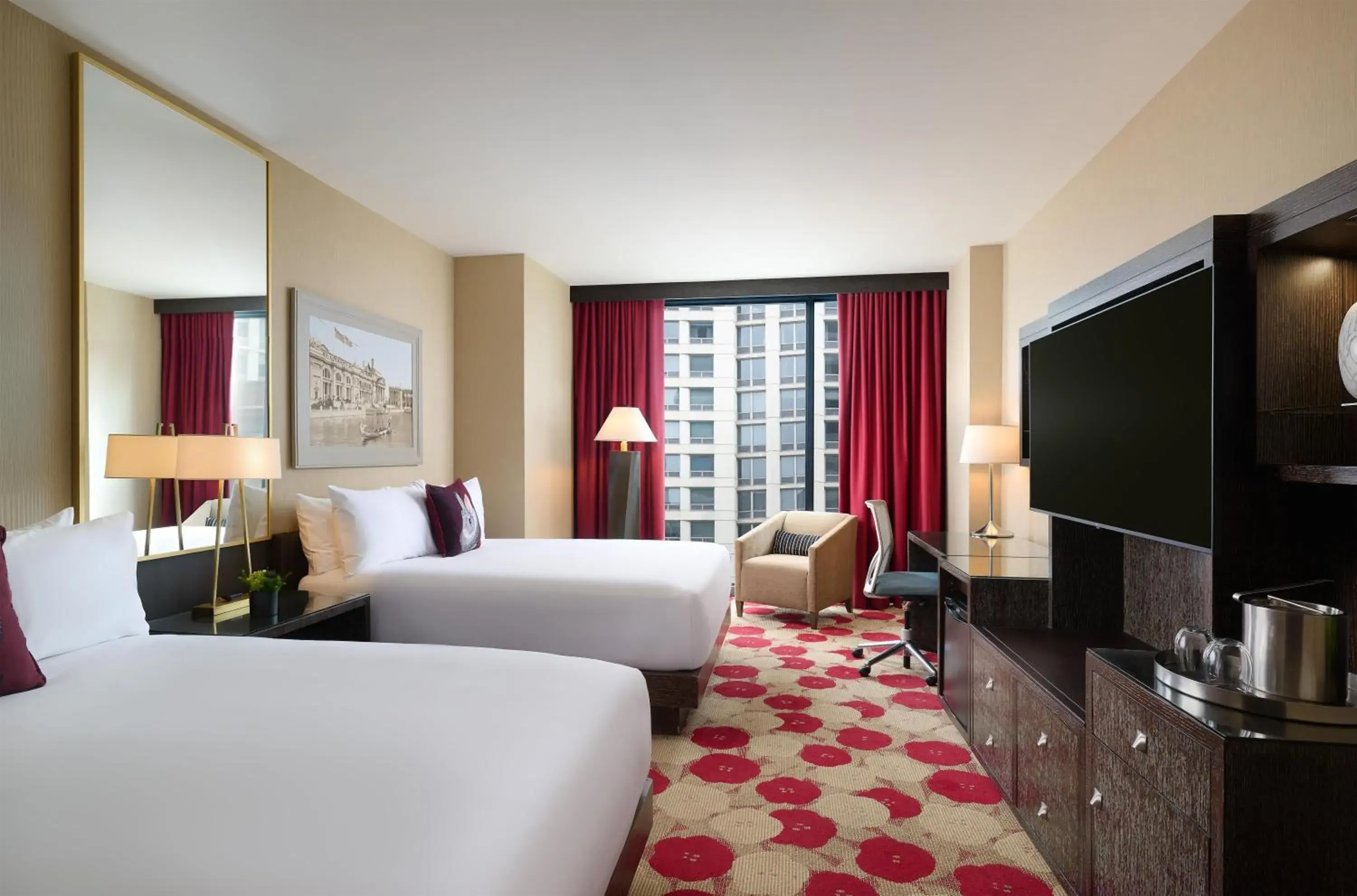 Deluxe Two Double Beds with Roll-In Shower - Mobility /Hearing Accessible in The Royal Sonesta Chicago River North Deluxe Two Double Beds with Roll-In Shower - Mobility /Hearing Accessible in The Royal Sonesta Chicago River North