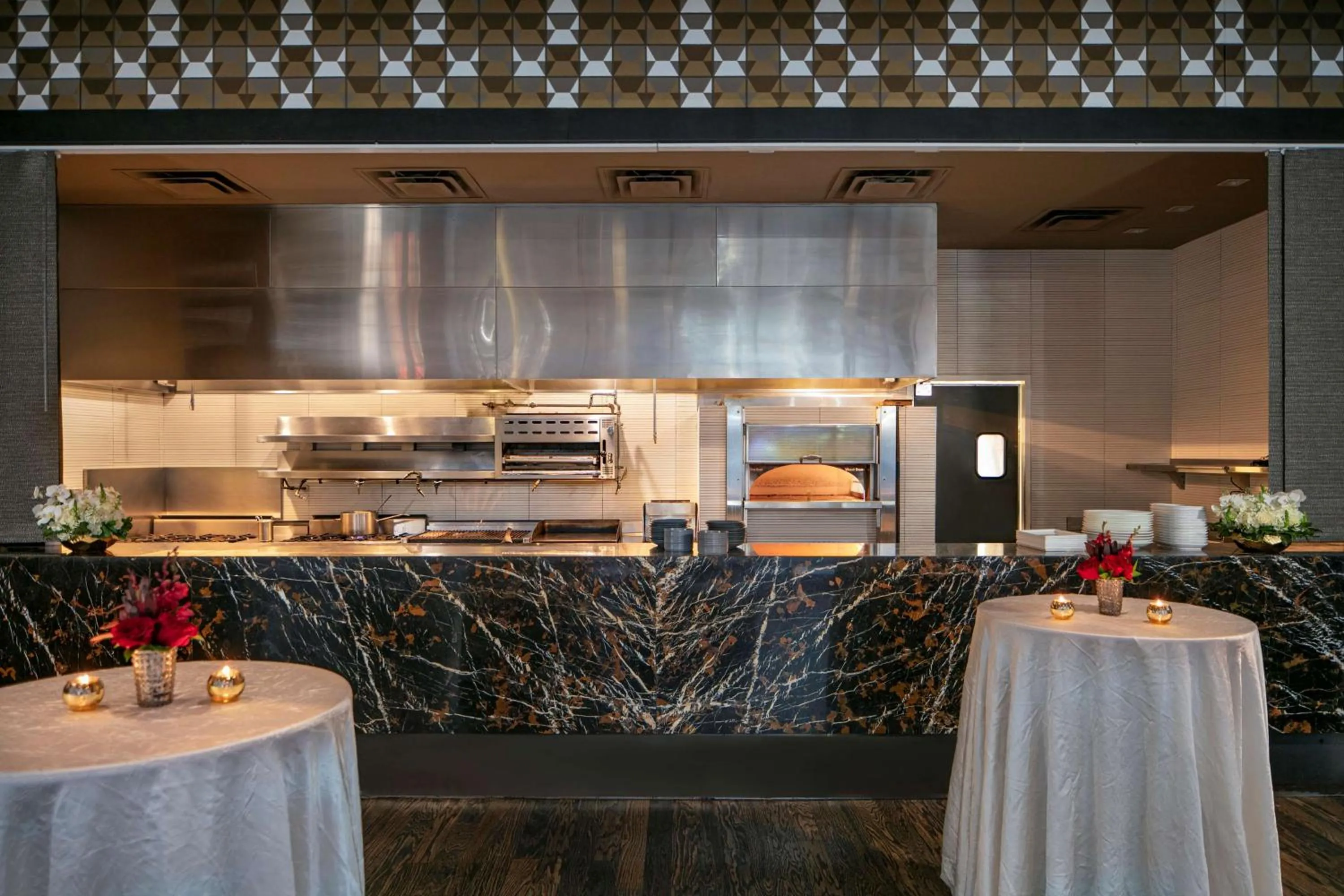 Meeting/conference room in The Royal Sonesta Chicago River North