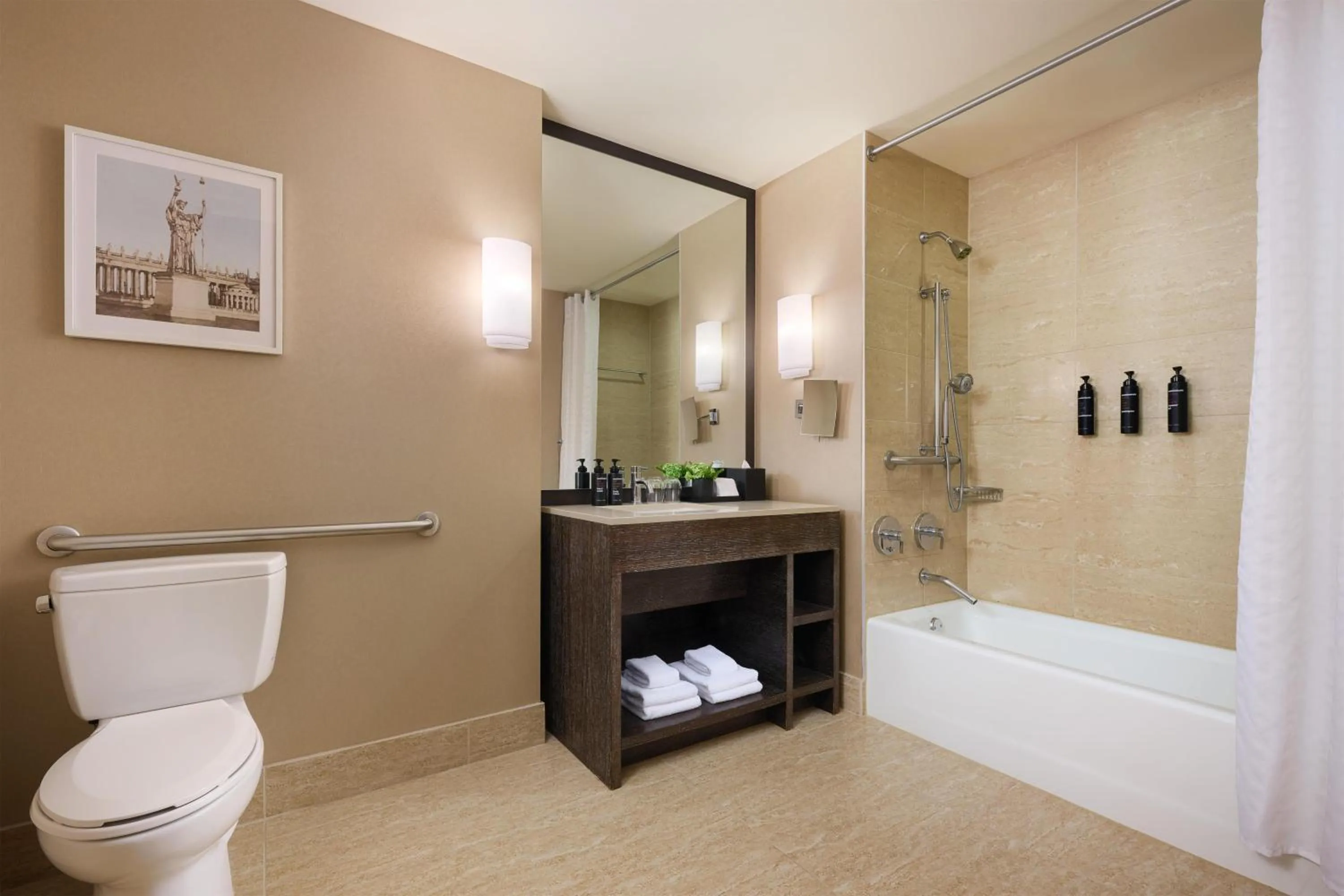 Bedroom in The Royal Sonesta Chicago River North