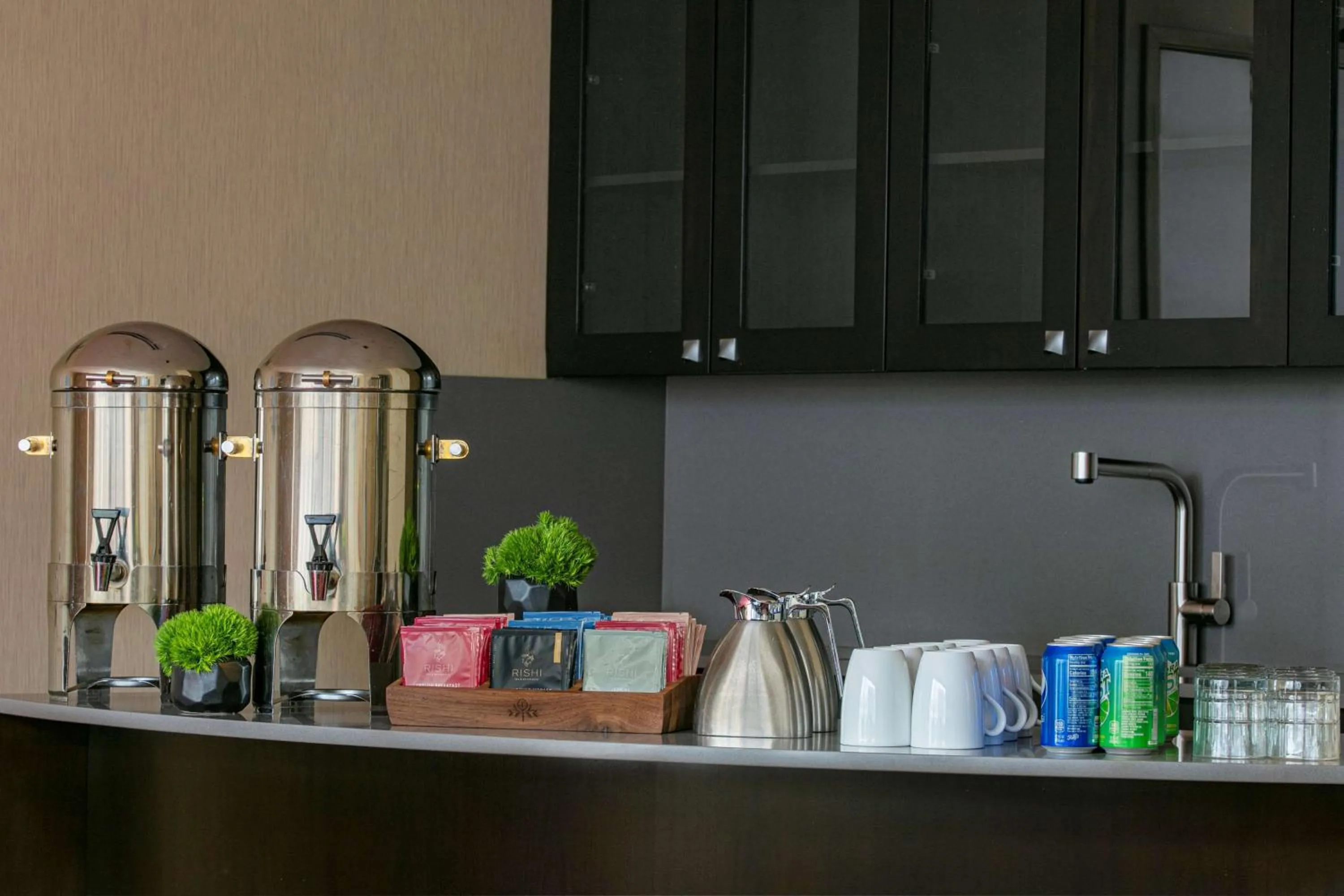 Meeting/conference room in The Royal Sonesta Chicago River North