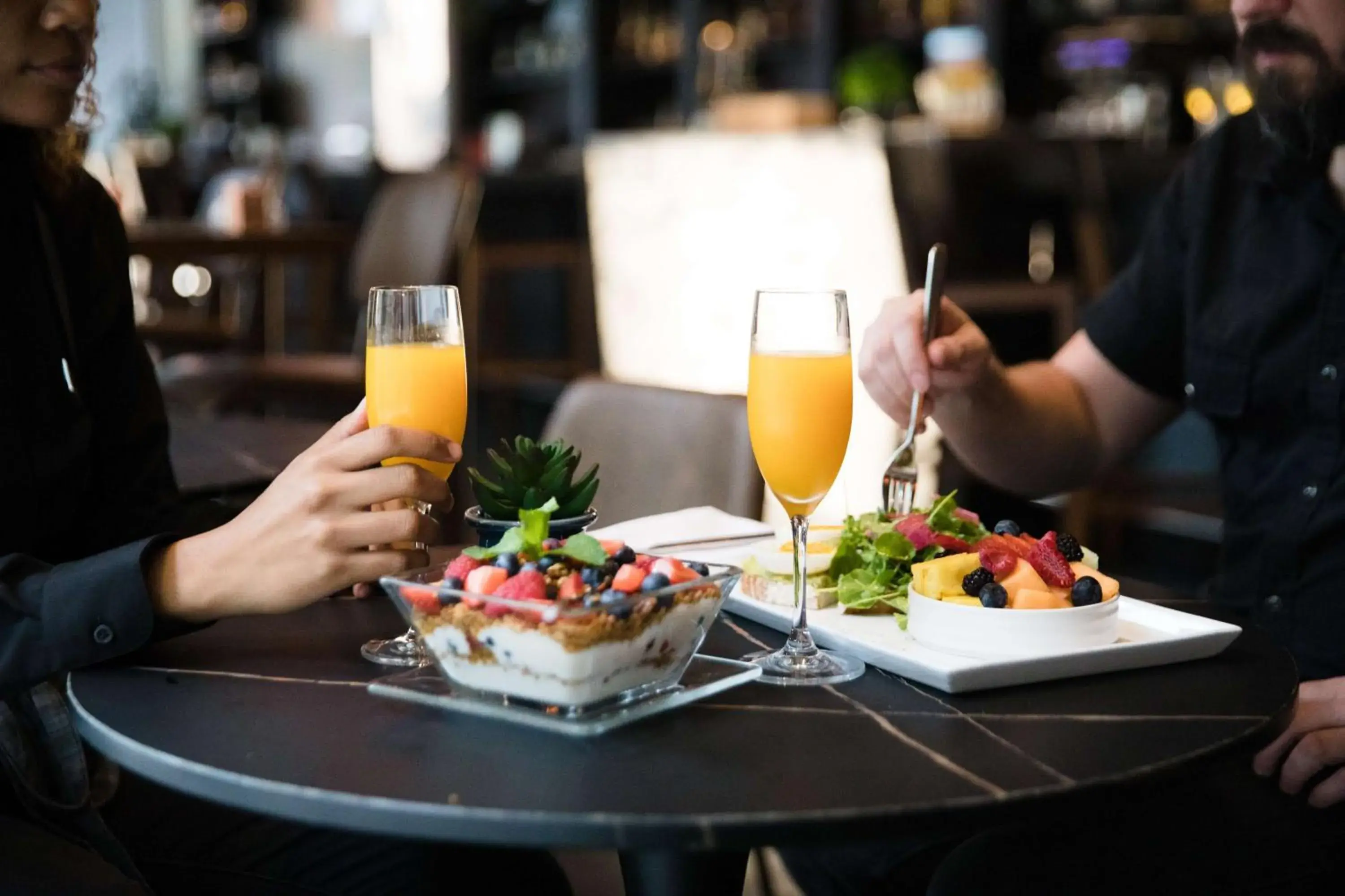 Restaurant/places to eat in The Royal Sonesta Chicago River North Restaurant/places to eat in The Royal Sonesta Chicago River North