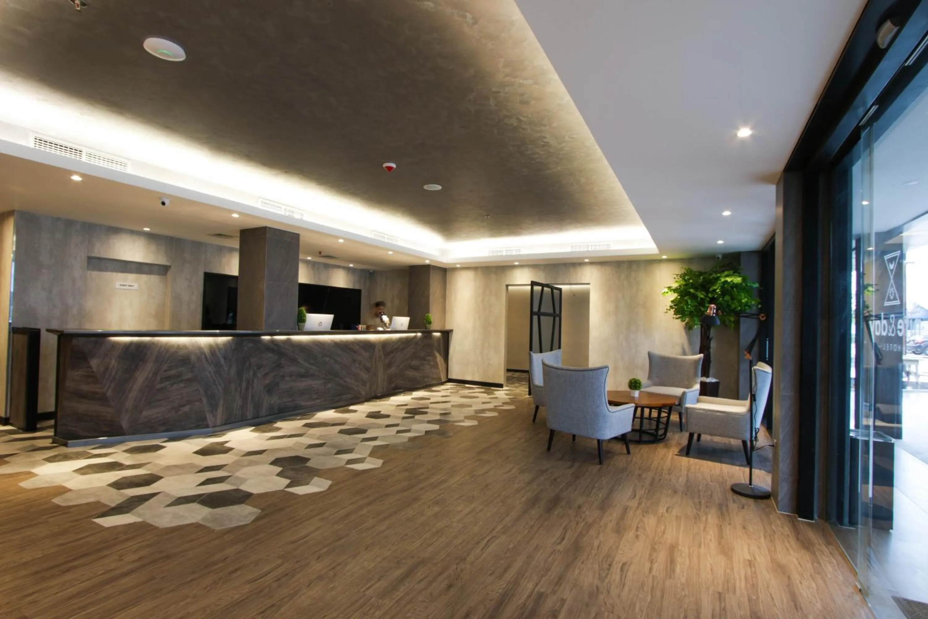 Lobby or reception in All Nite And Day Palembang Veteran