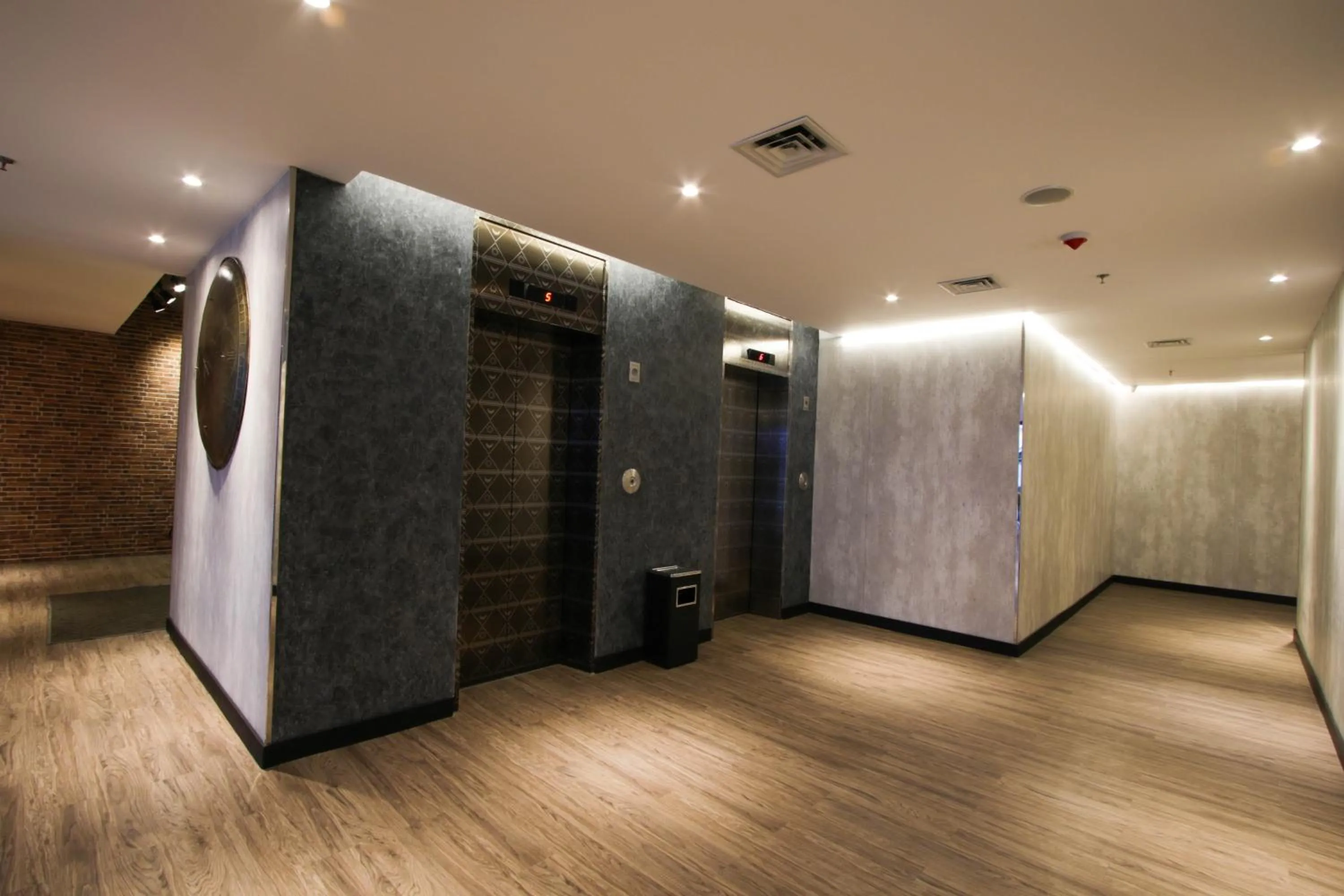 Lobby or reception in All Nite And Day Palembang Veteran